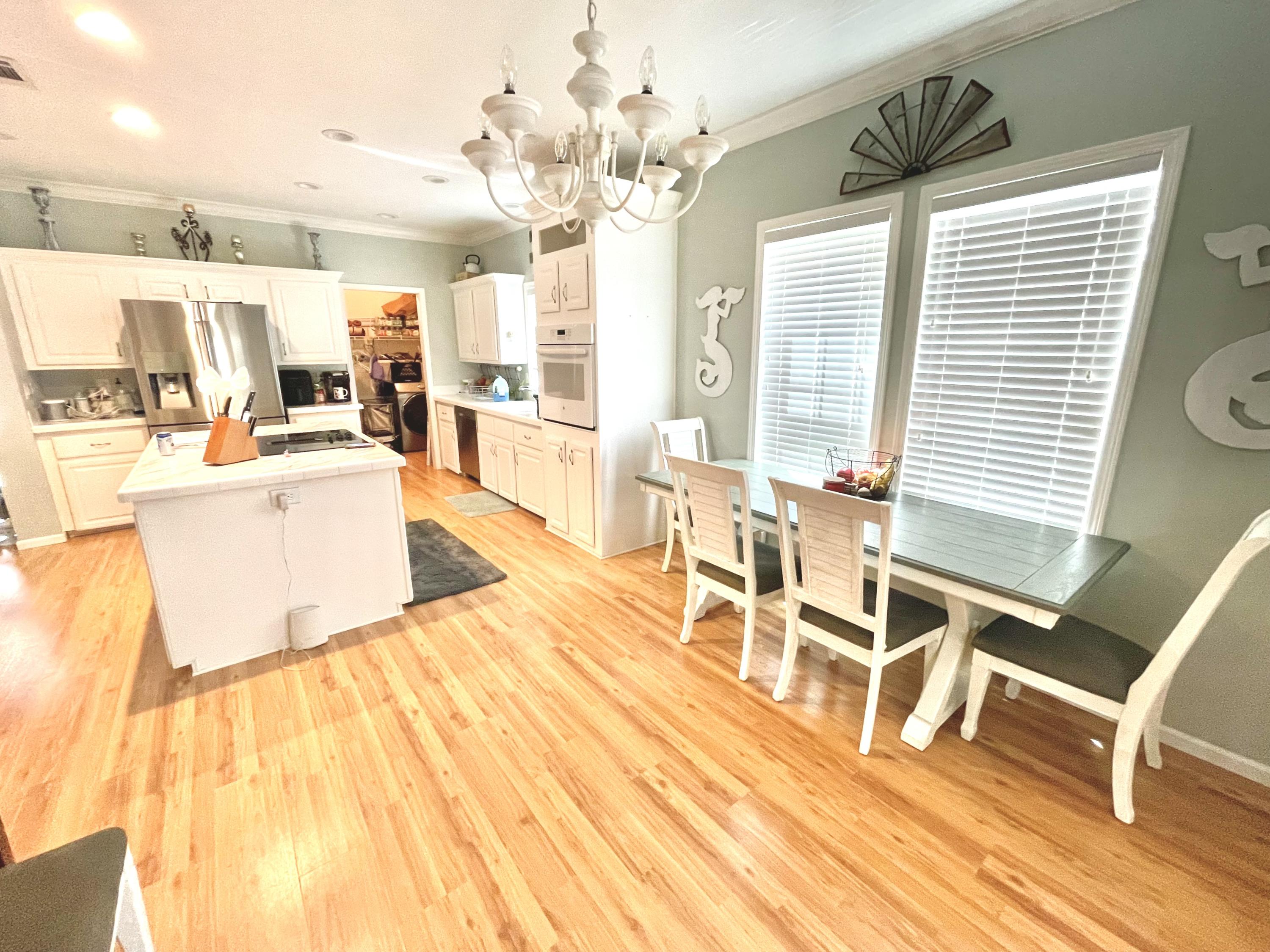 TOWN OF SANTA ROSA - Residential