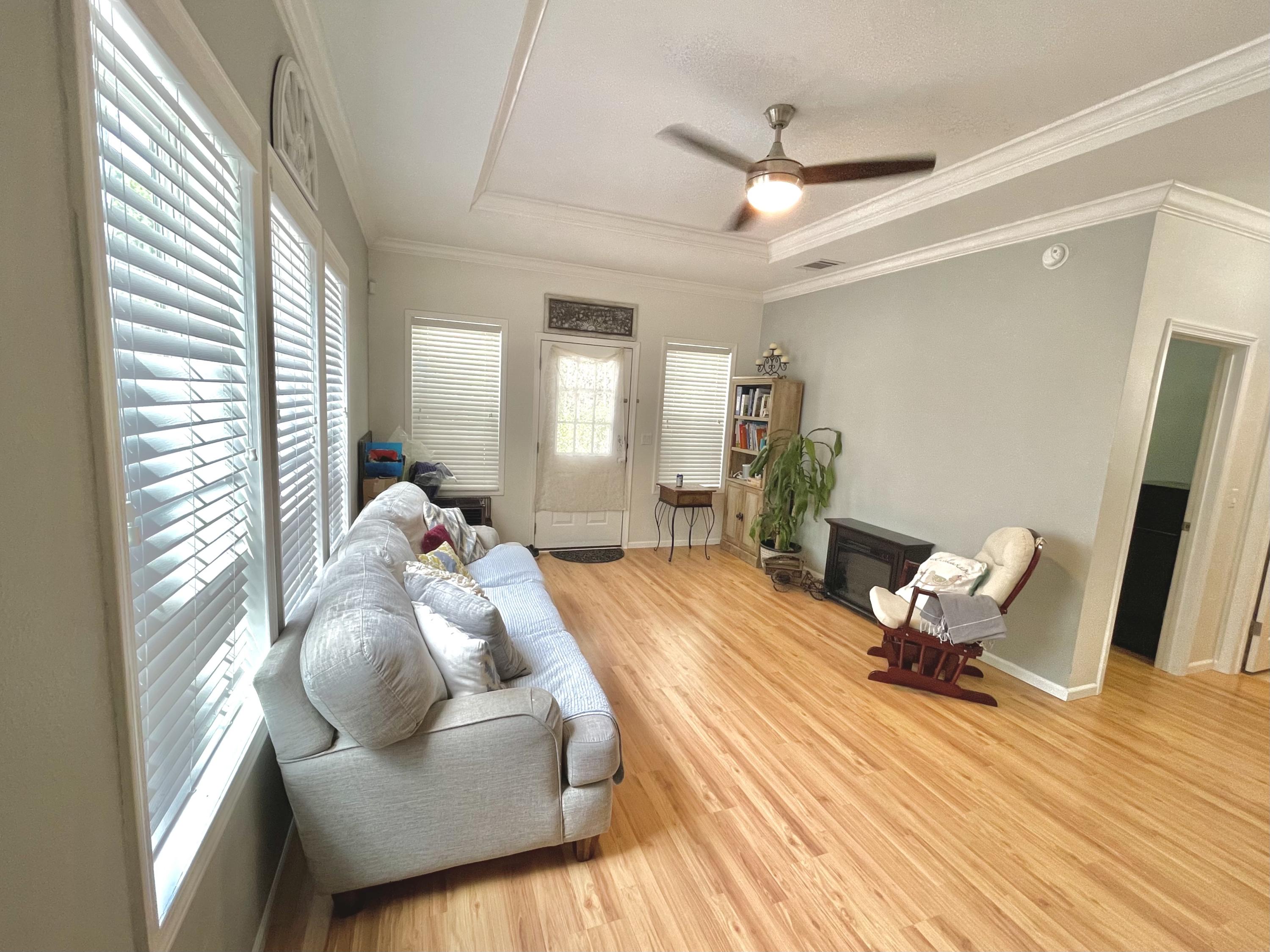 TOWN OF SANTA ROSA - Residential