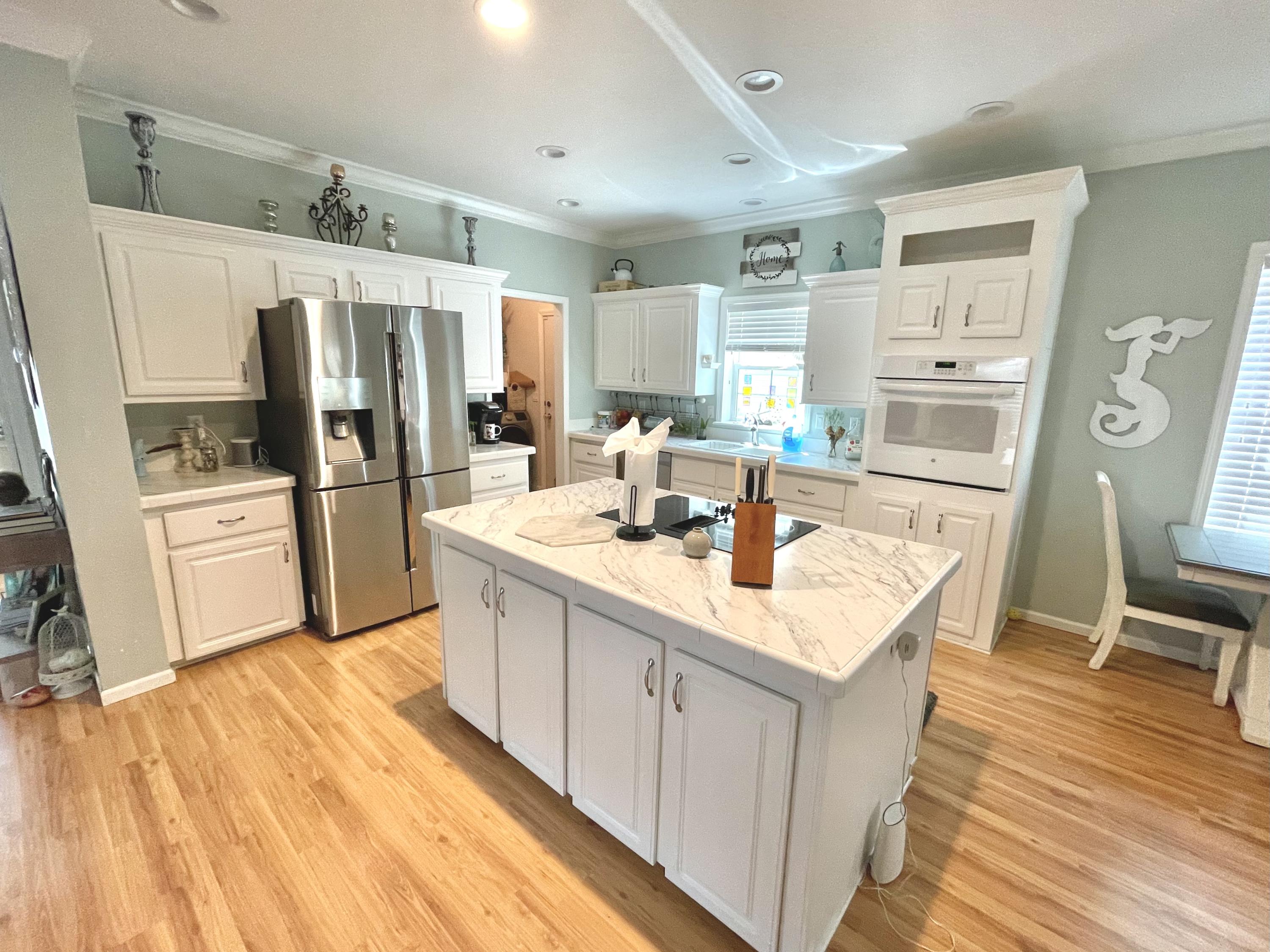 TOWN OF SANTA ROSA - Residential