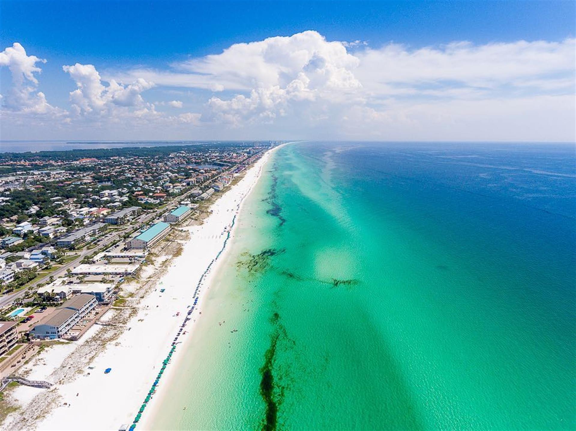 TOWN OF SANTA ROSA - Residential