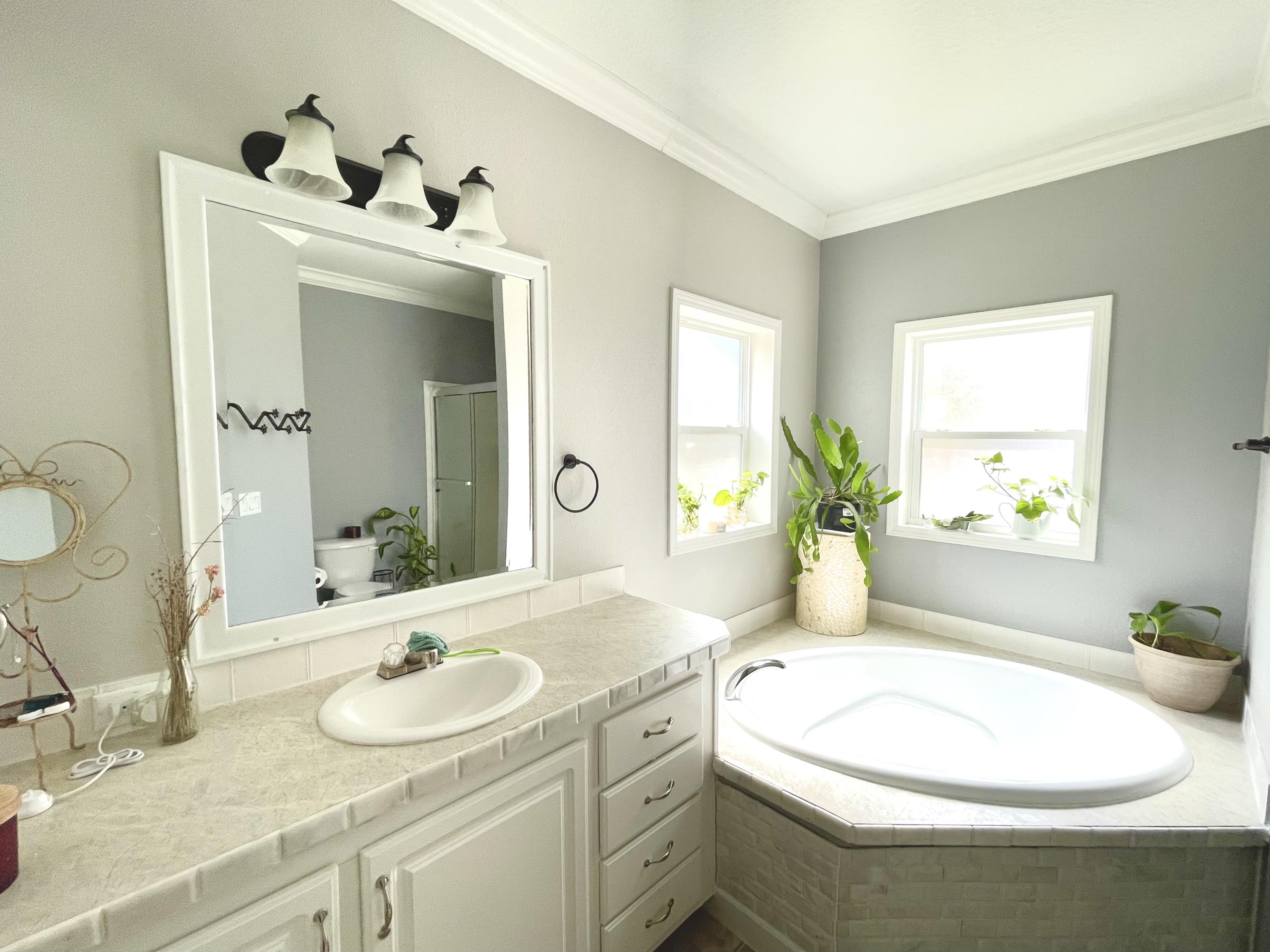 TOWN OF SANTA ROSA - Residential