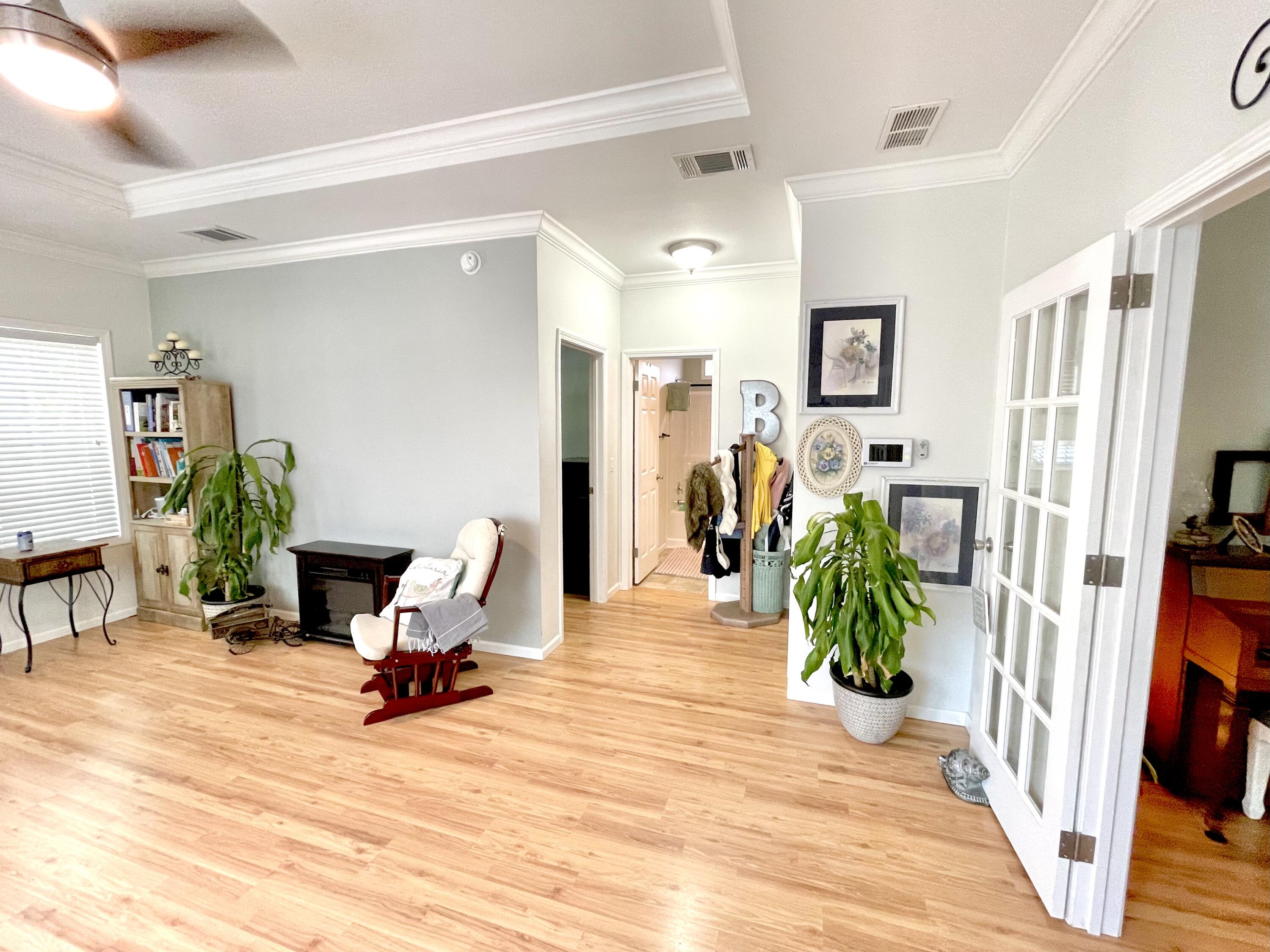 TOWN OF SANTA ROSA - Residential