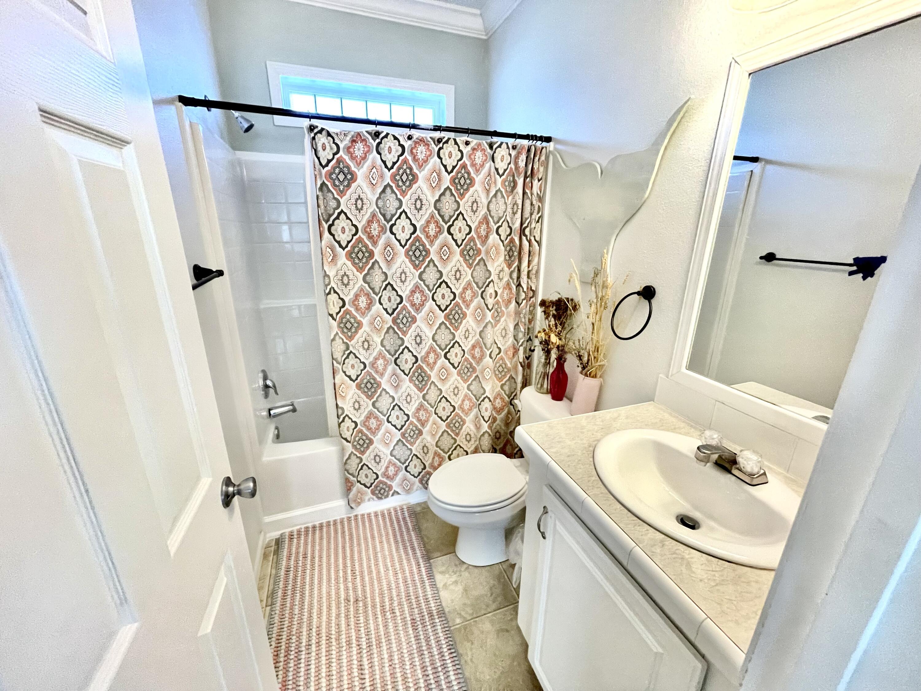 TOWN OF SANTA ROSA - Residential