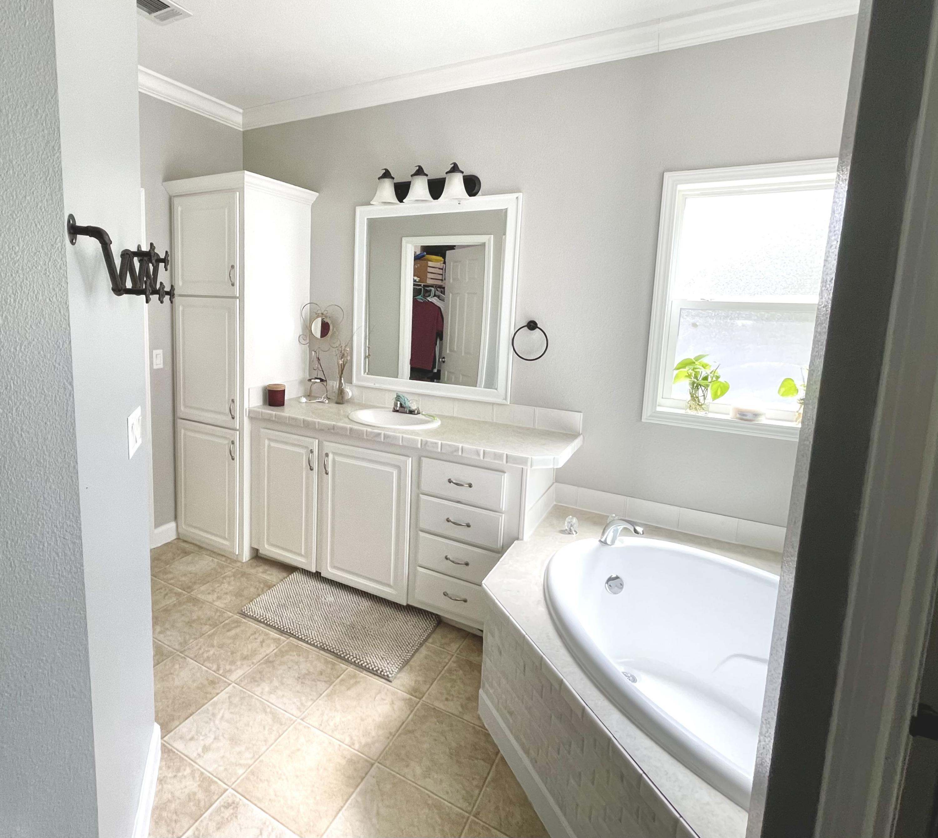 TOWN OF SANTA ROSA - Residential