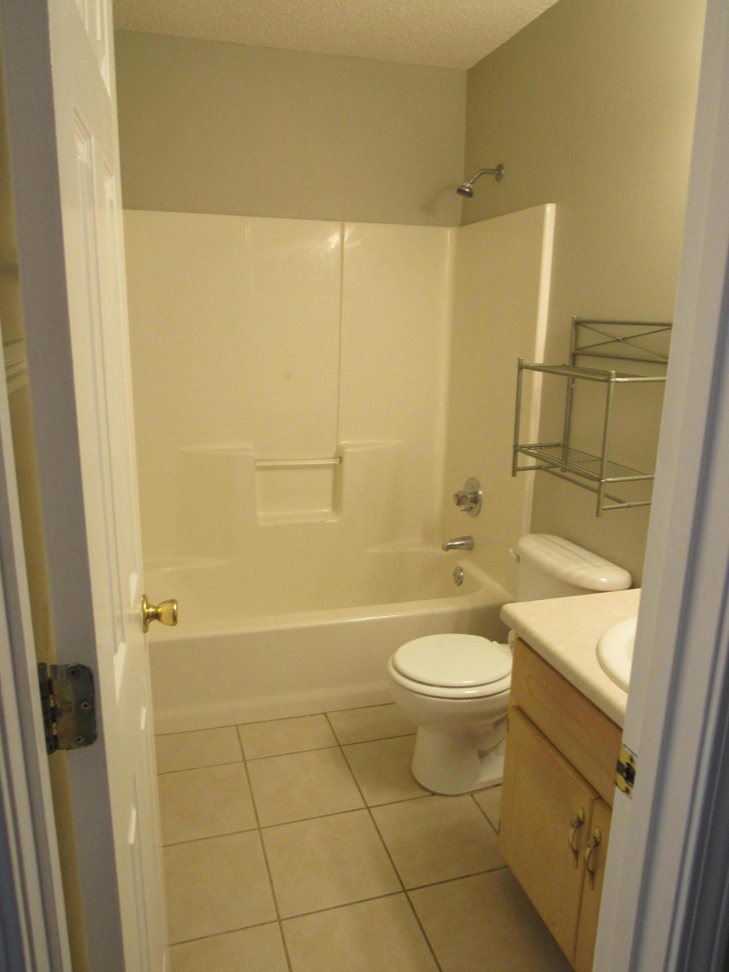 SOUTHWAY ESTATES - Residential Lease