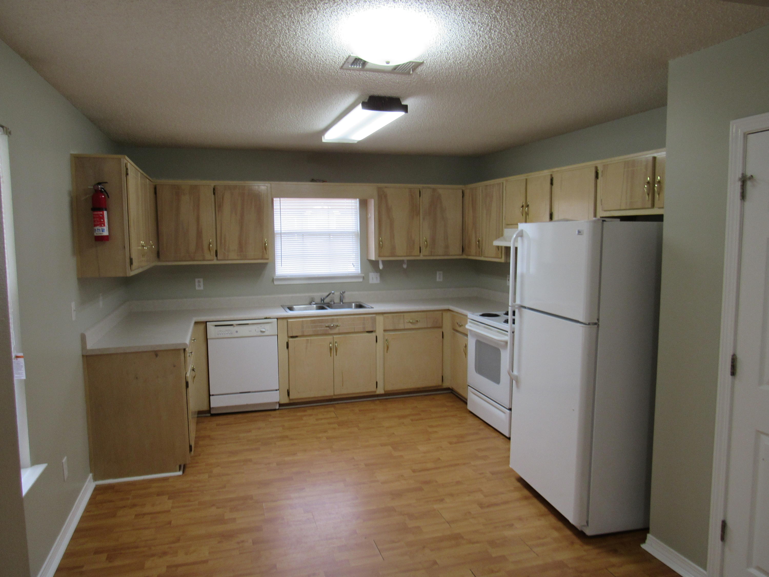 SOUTHWAY ESTATES - Residential Lease