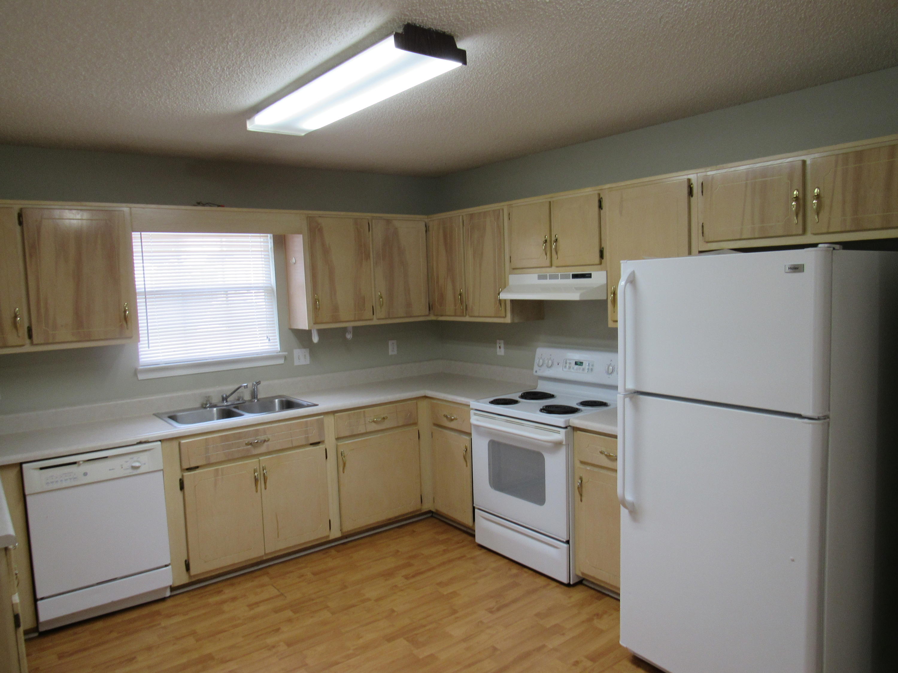 SOUTHWAY ESTATES - Residential Lease