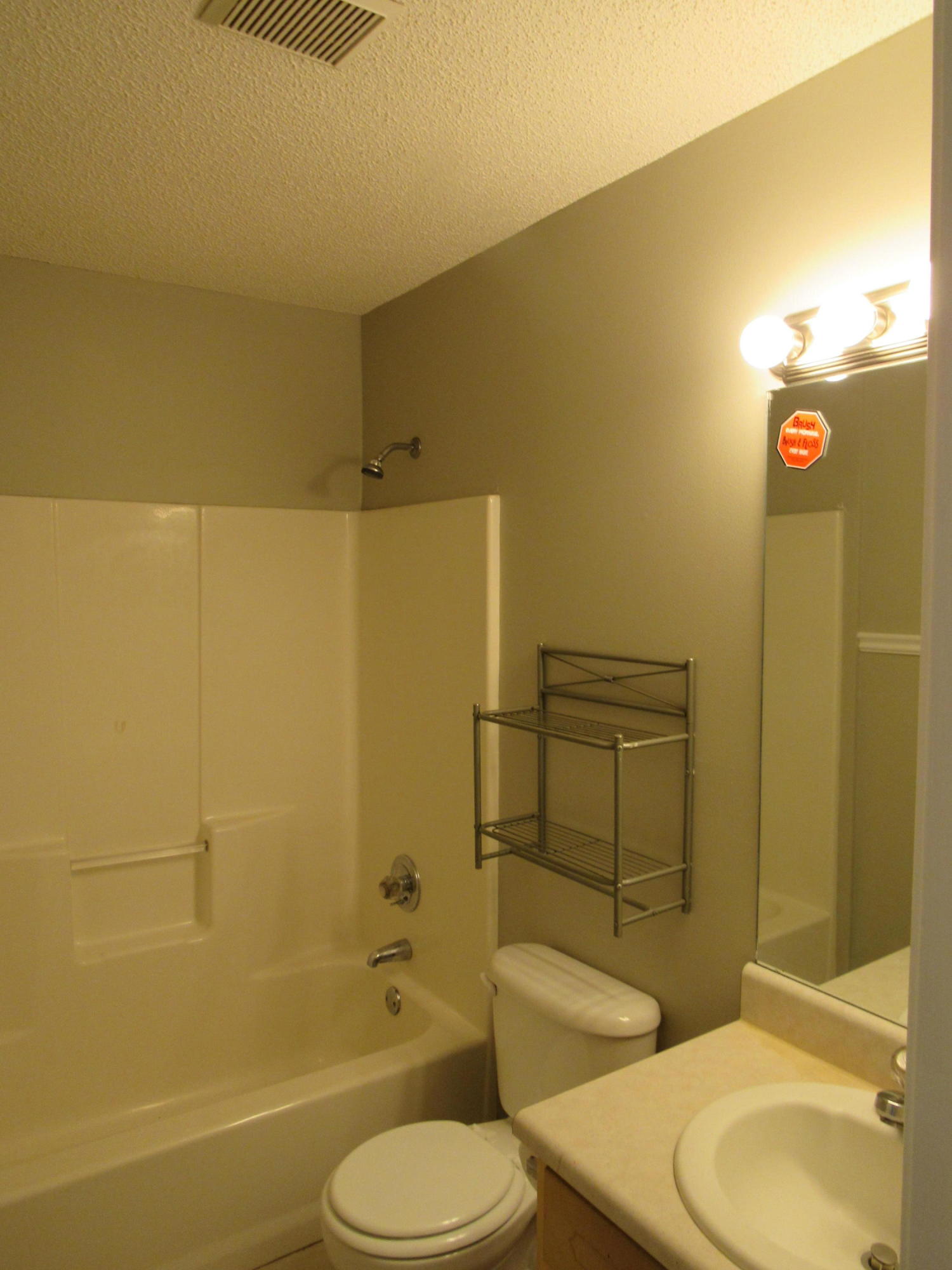 SOUTHWAY ESTATES - Residential Lease