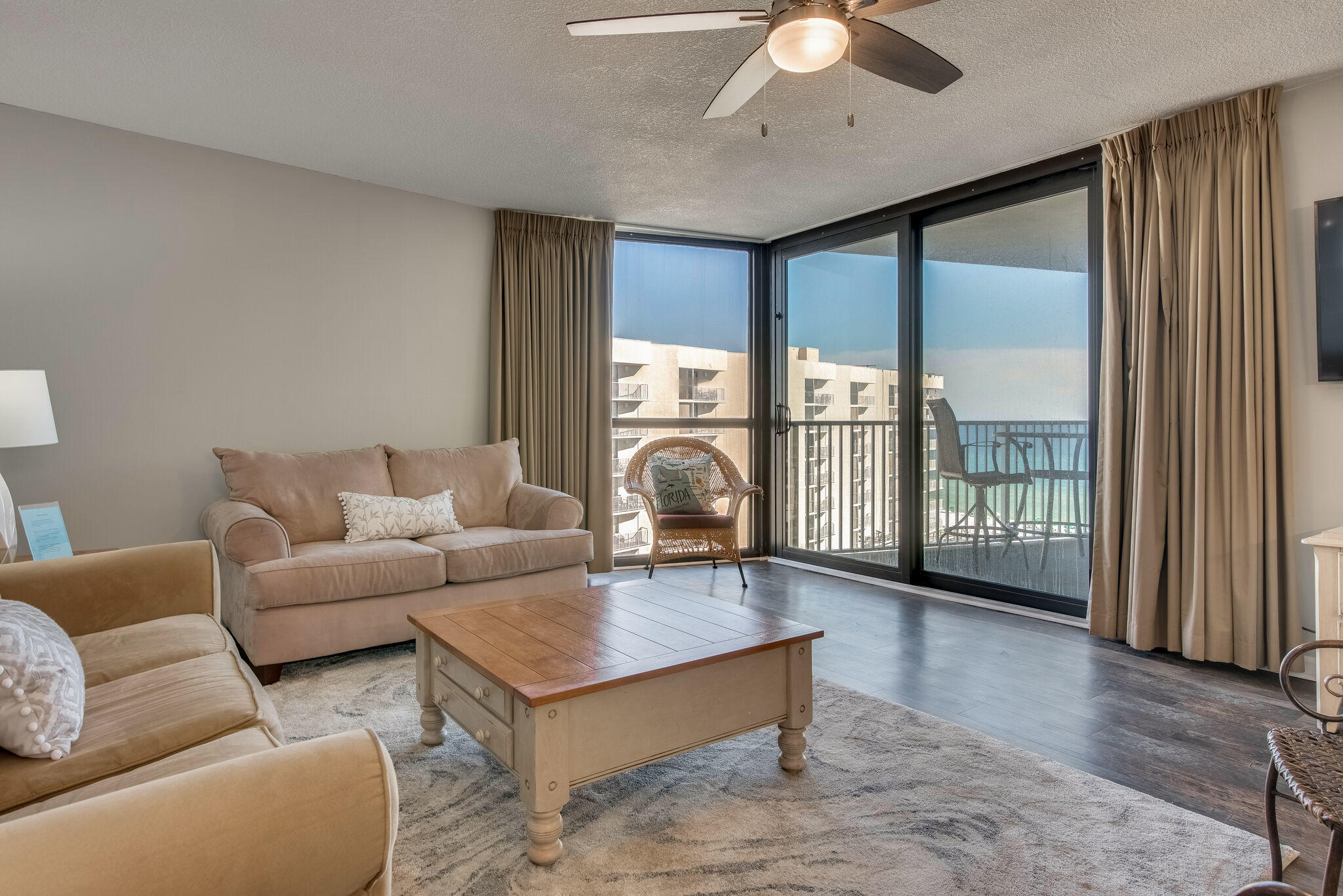 MAINSAIL CONDO PH 5 - Residential