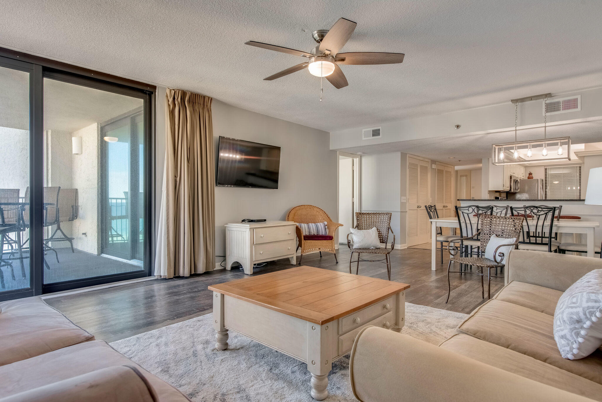 MAINSAIL CONDO PH 5 - Residential