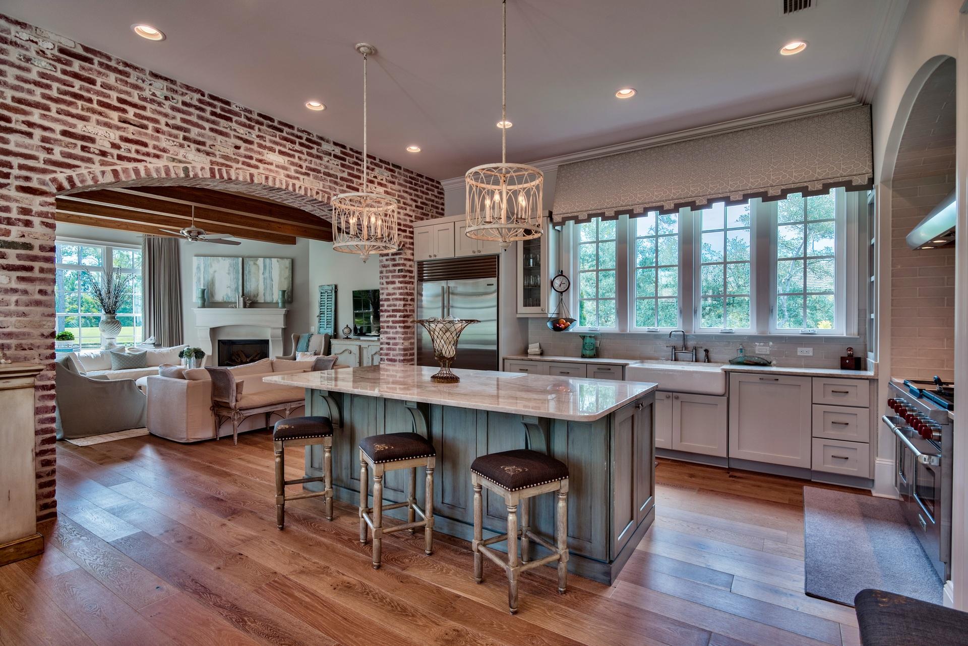 BURNT PINE - Residential