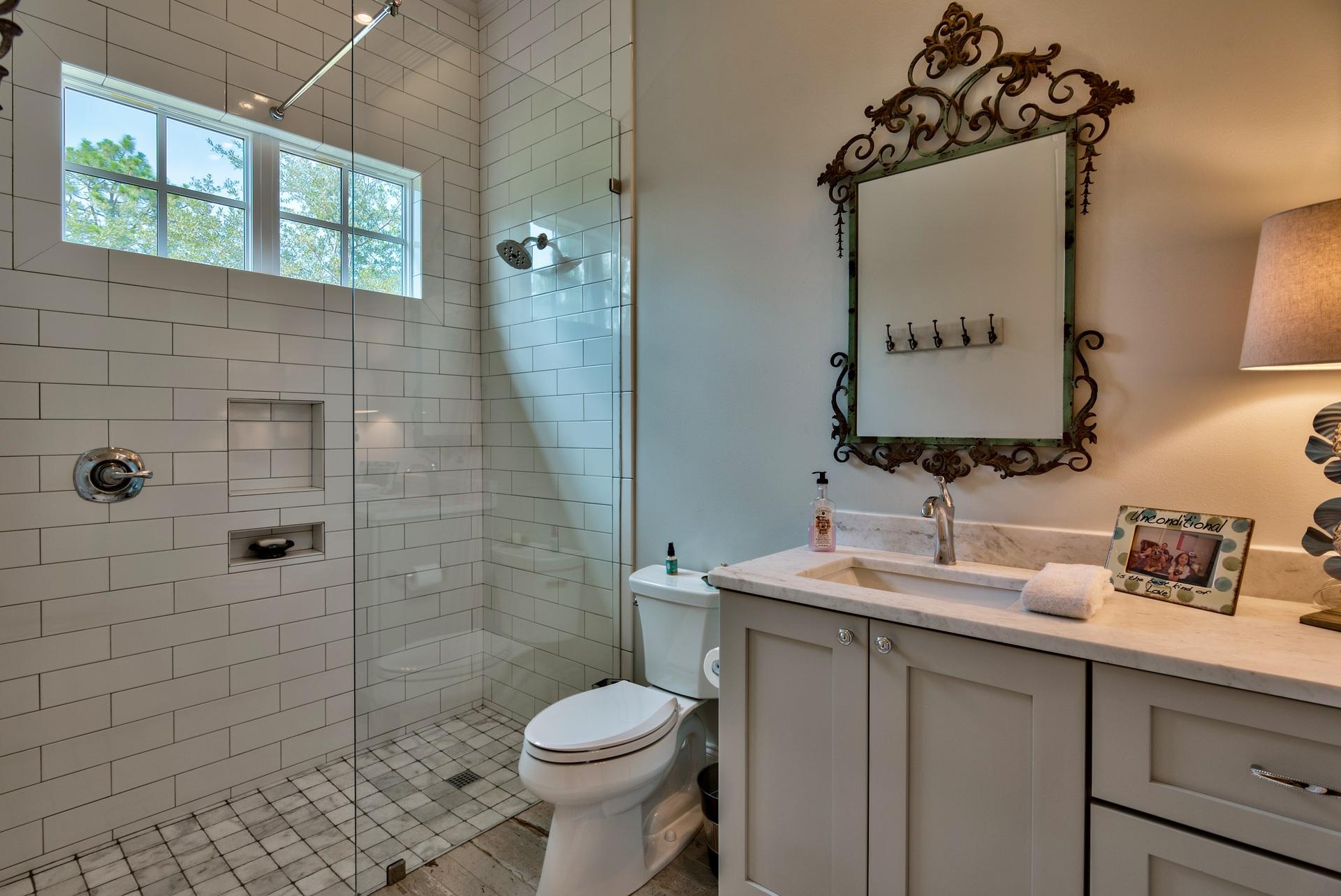 BURNT PINE - Residential