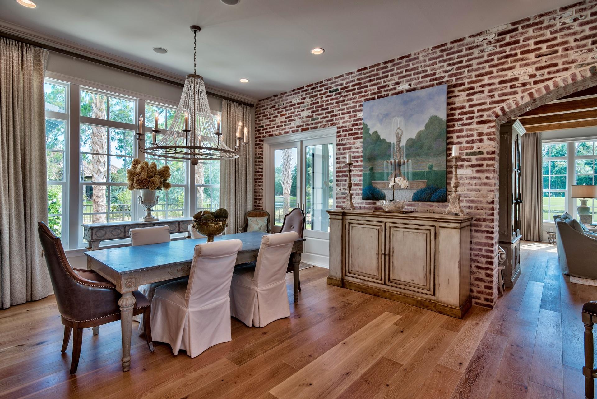 BURNT PINE - Residential