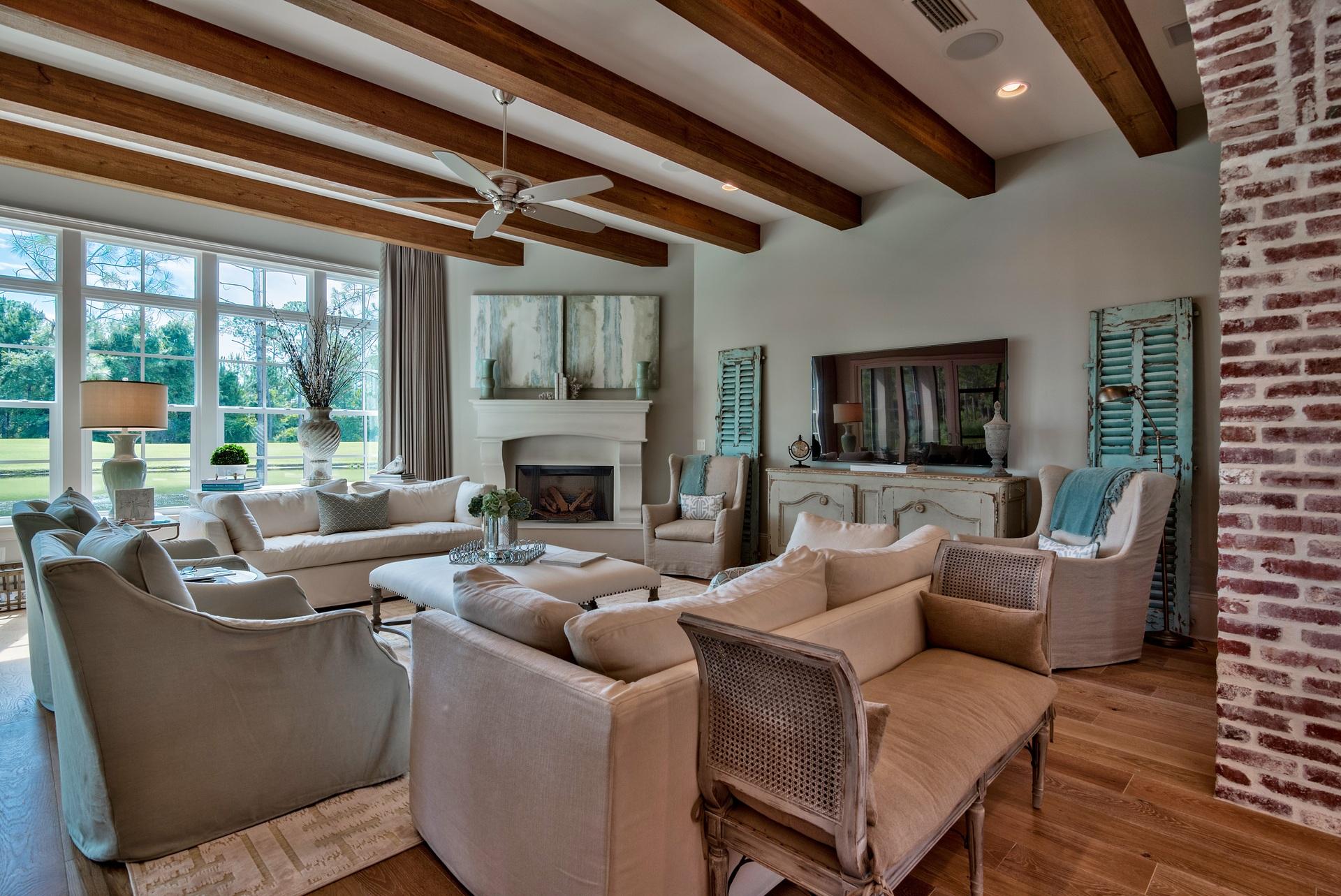 BURNT PINE - Residential