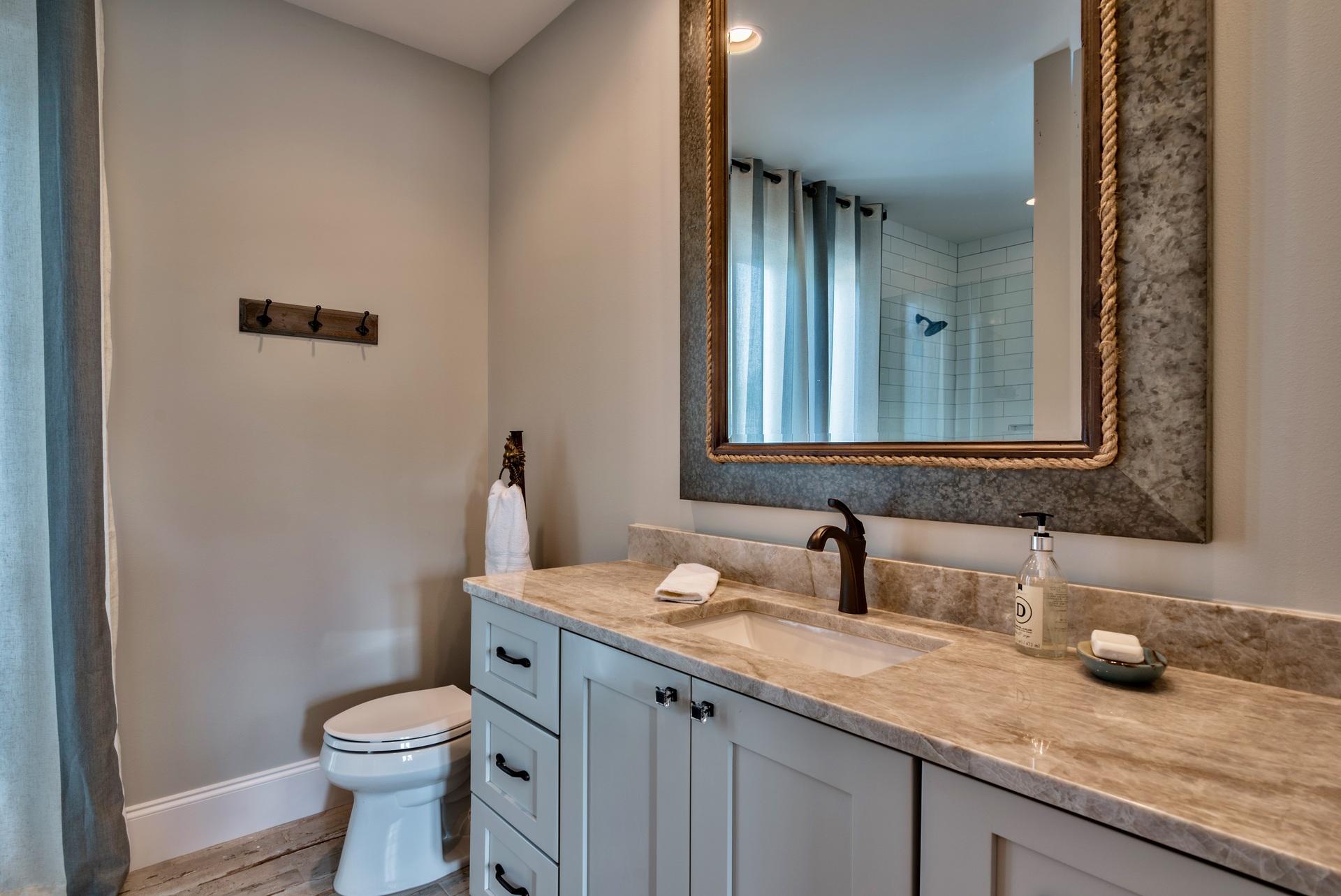 BURNT PINE - Residential