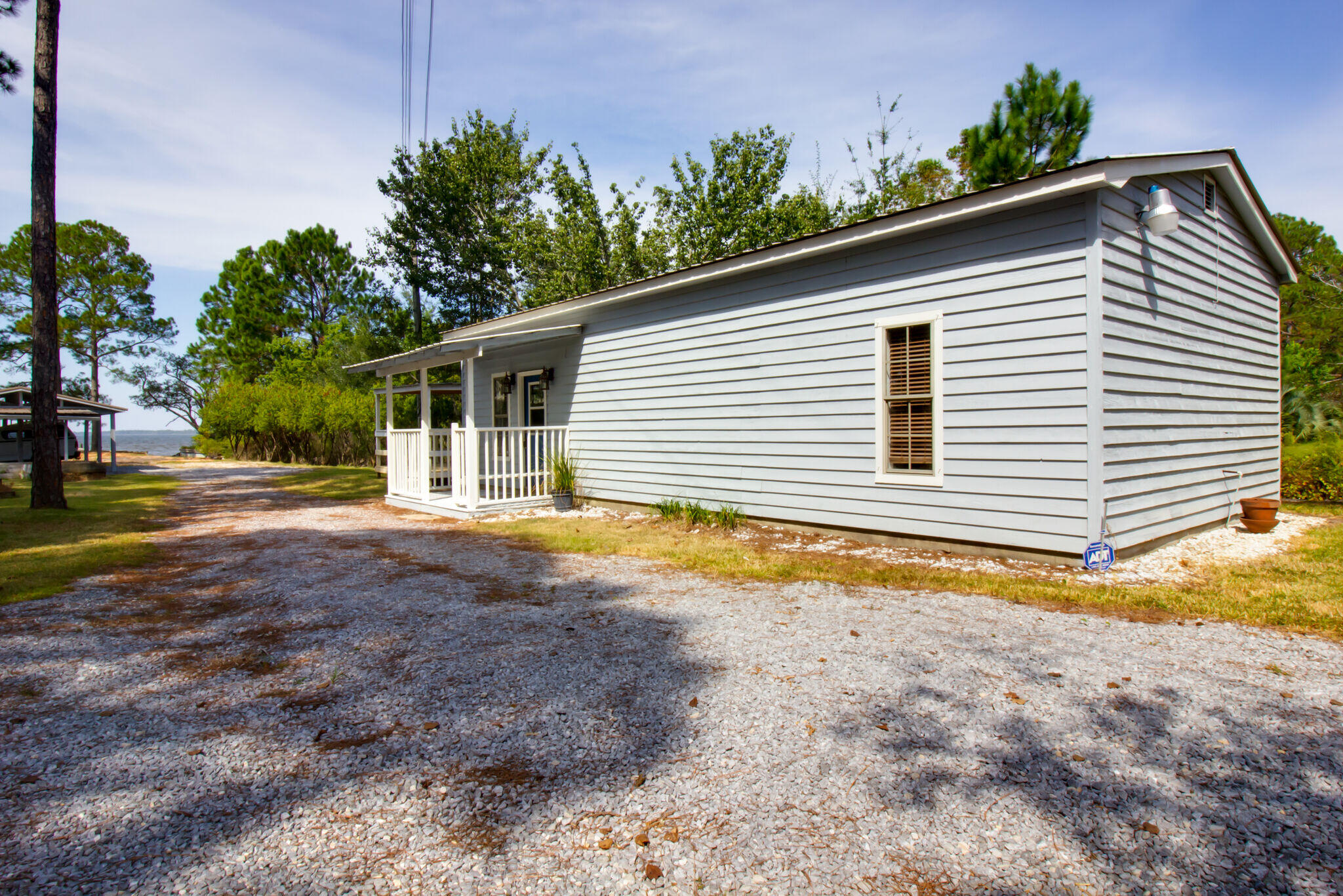 LAGNIAPPE BEACH - Residential Lease