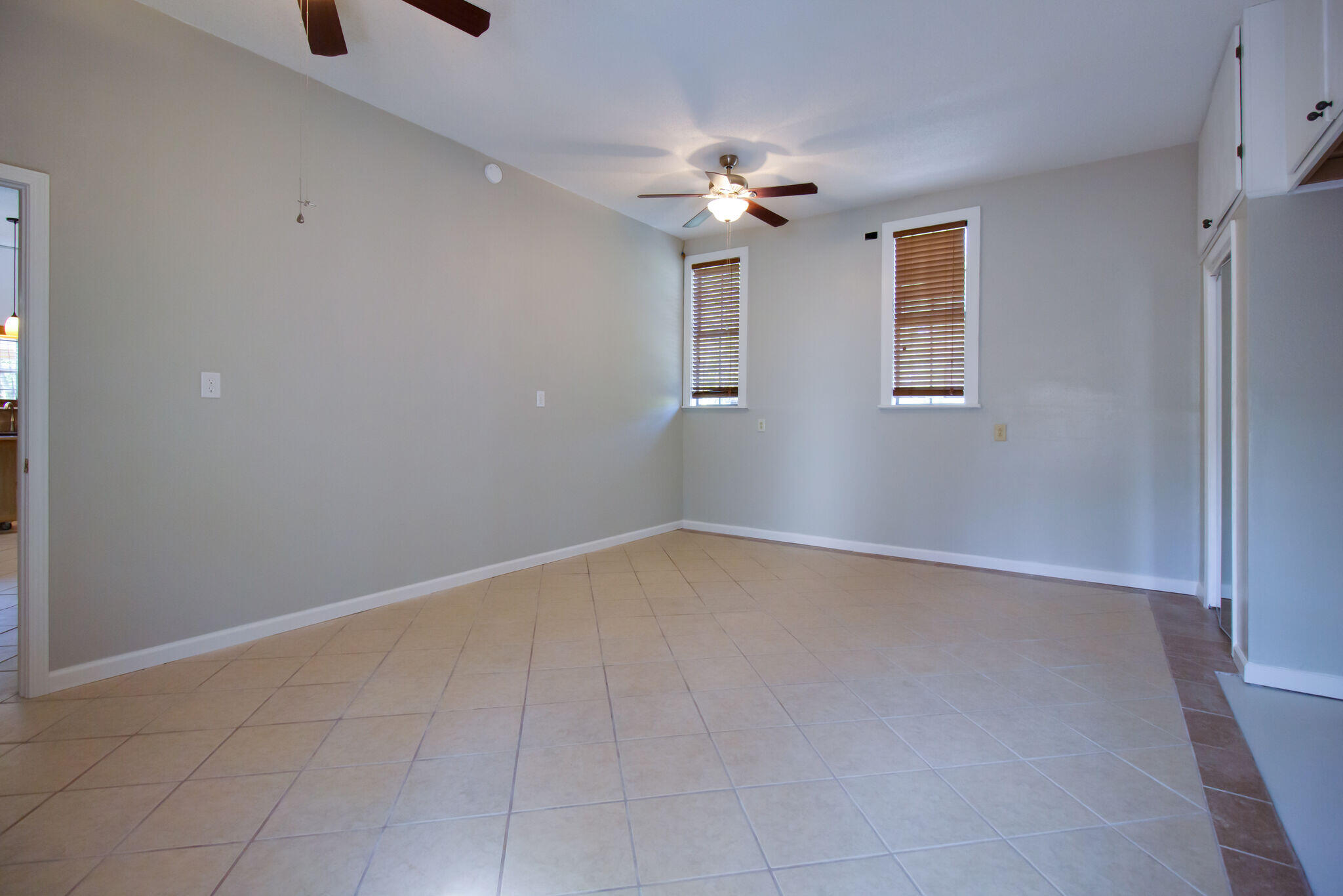 LAGNIAPPE BEACH - Residential Lease