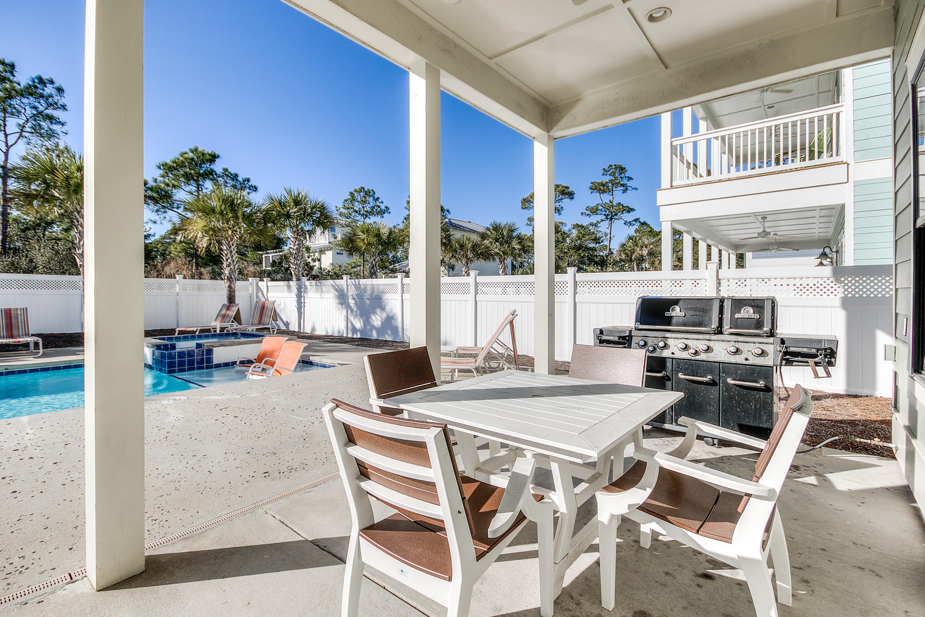 GULF SHORE MANOR - Residential