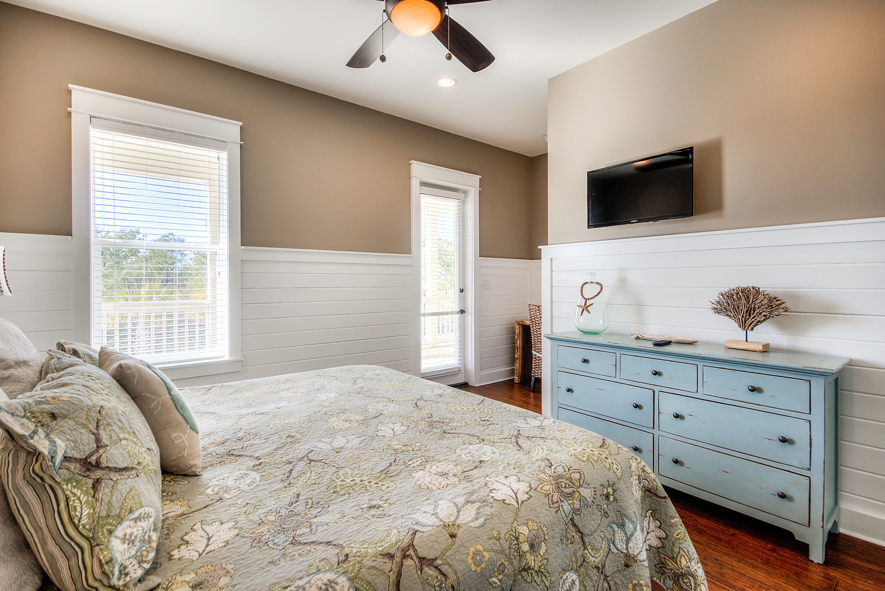 GULF SHORE MANOR - Residential