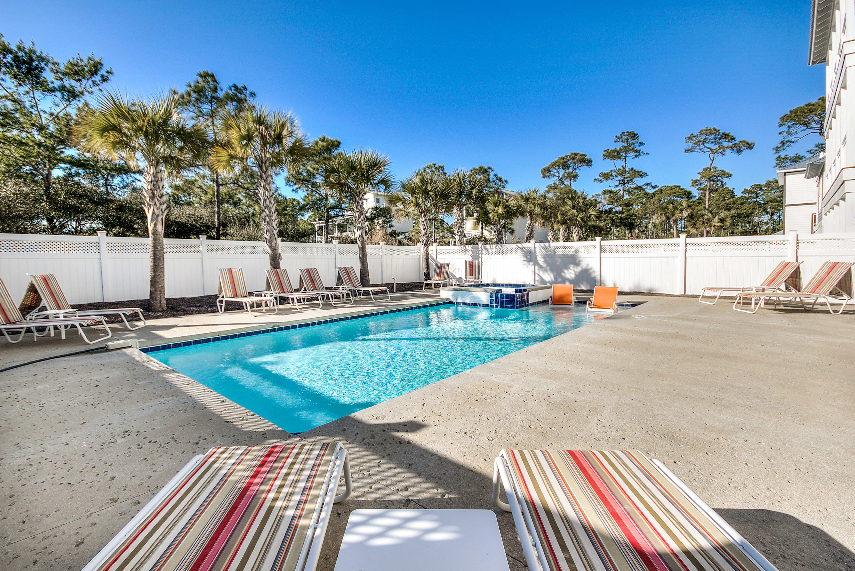 GULF SHORE MANOR - Residential