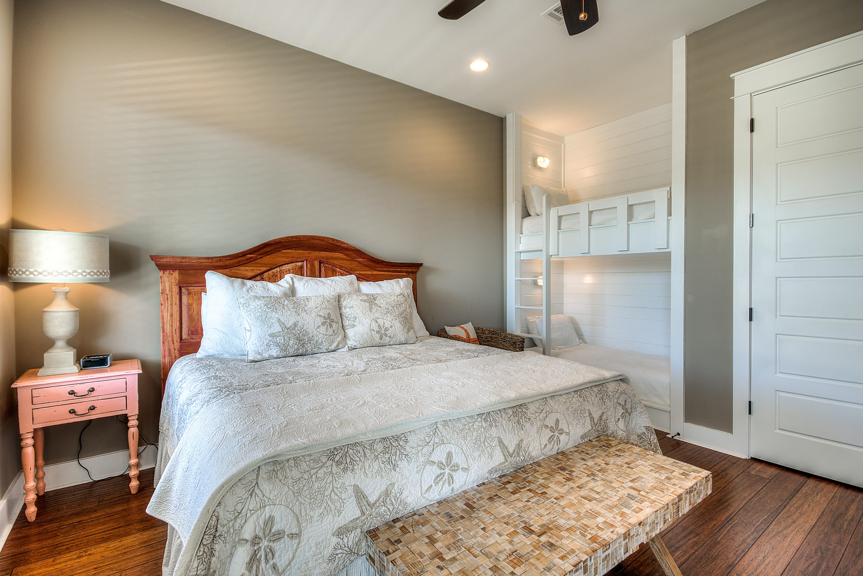 GULF SHORE MANOR - Residential