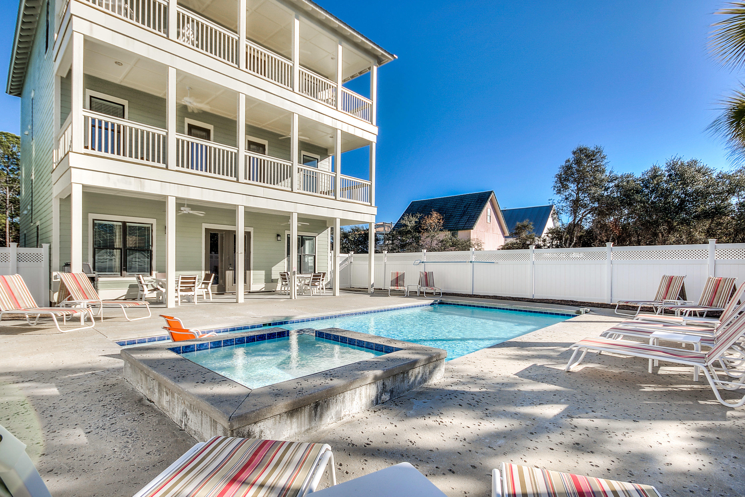 GULF SHORE MANOR - Residential