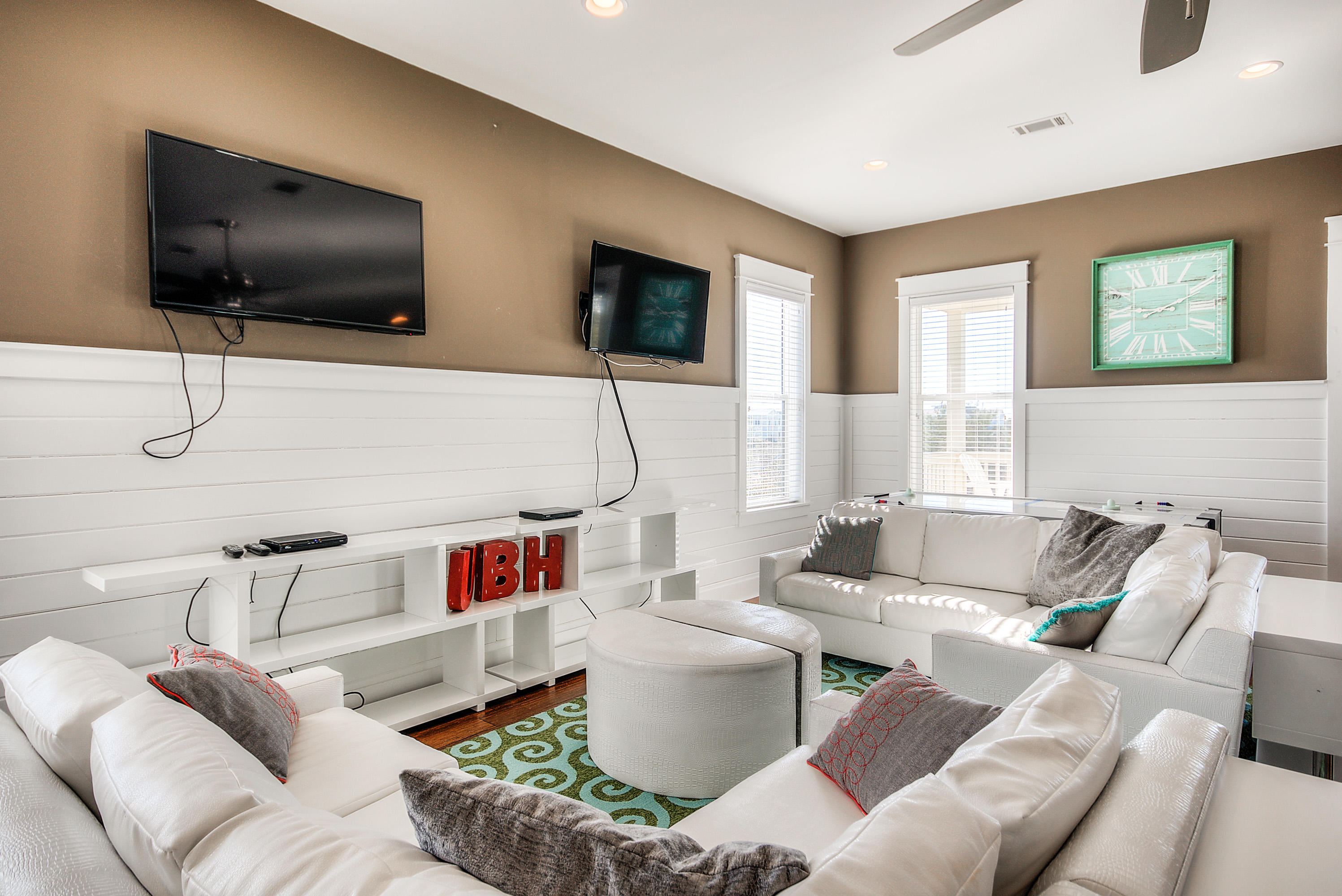 GULF SHORE MANOR - Residential