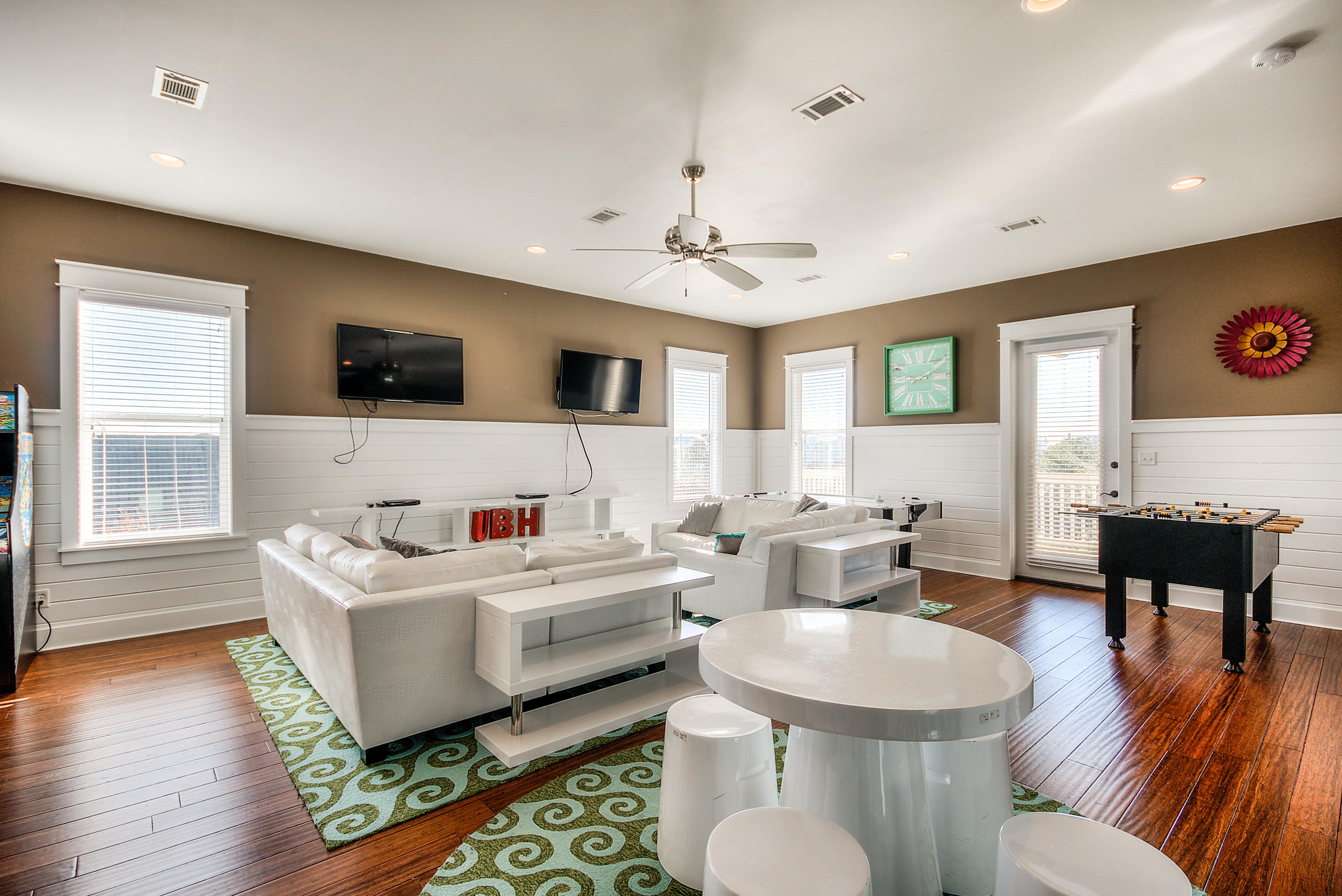 GULF SHORE MANOR - Residential