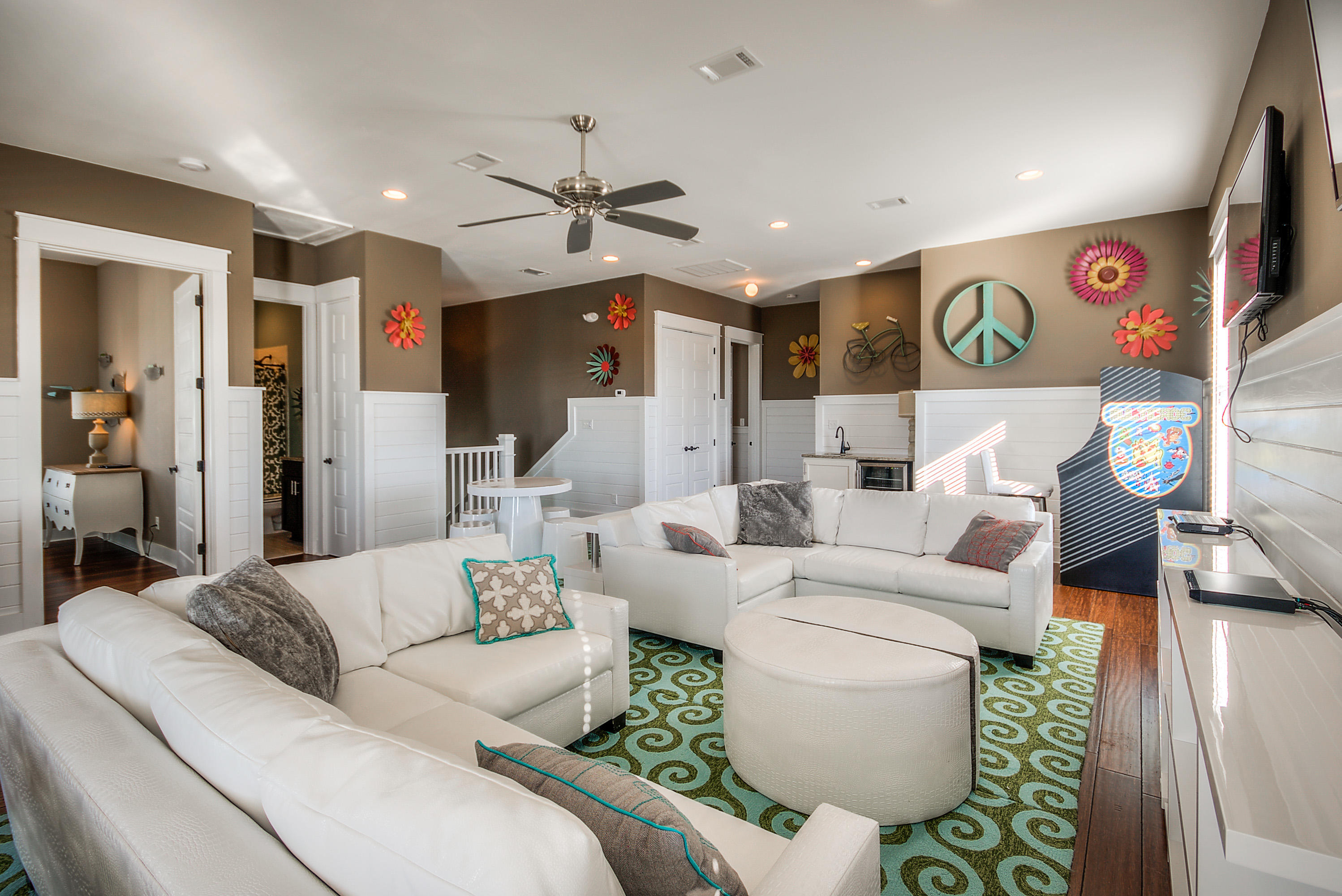 GULF SHORE MANOR - Residential
