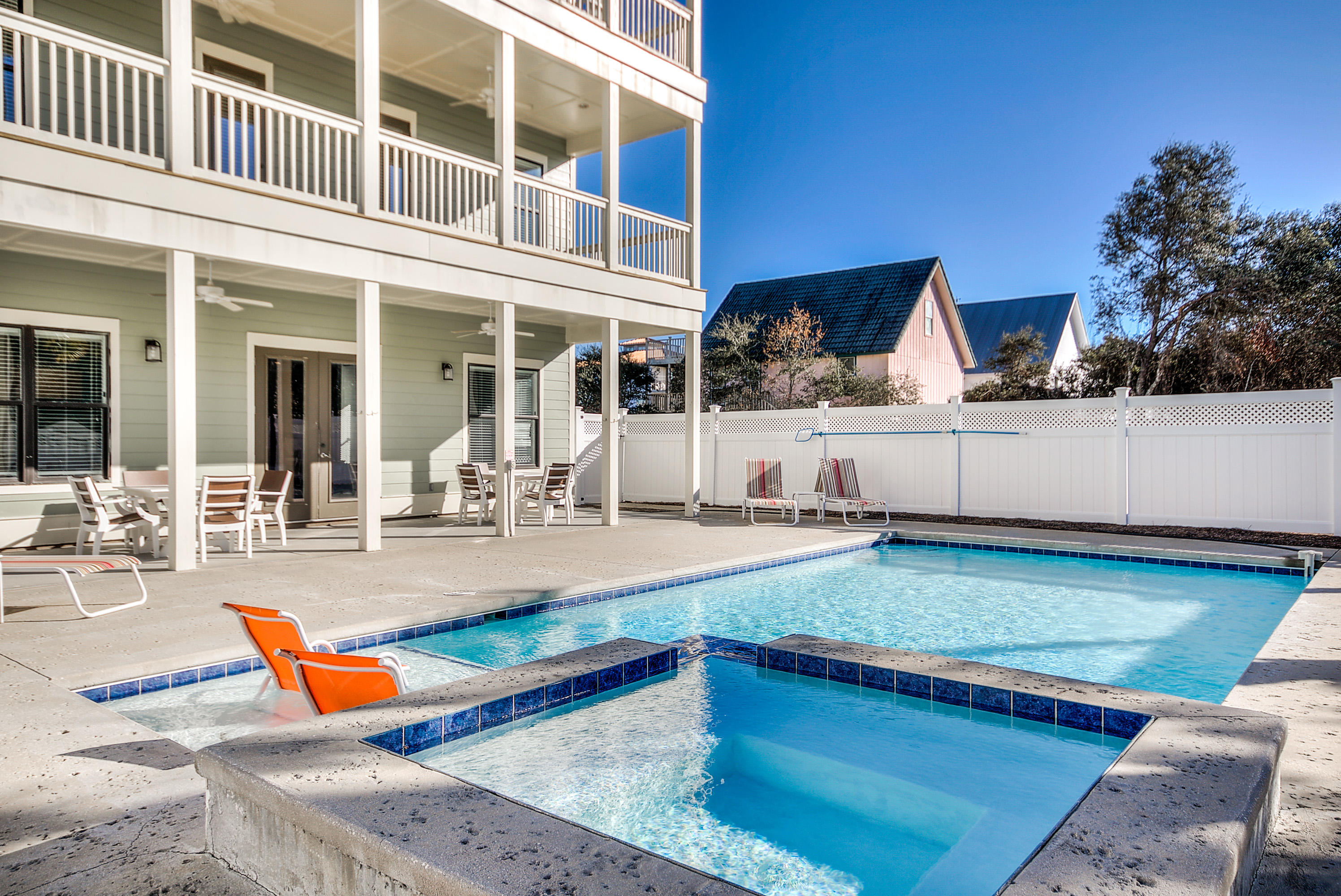 GULF SHORE MANOR - Residential
