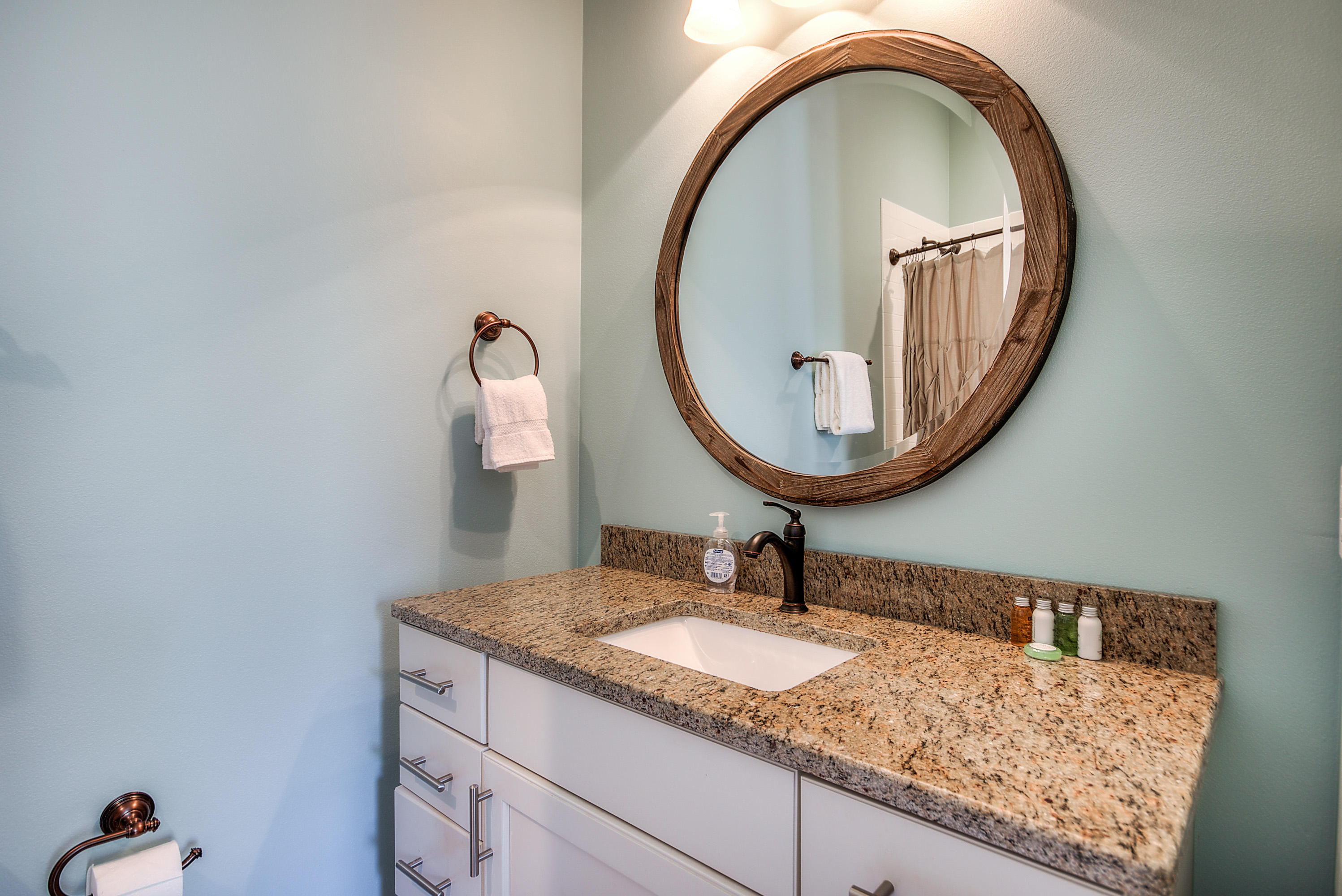 GULF SHORE MANOR - Residential
