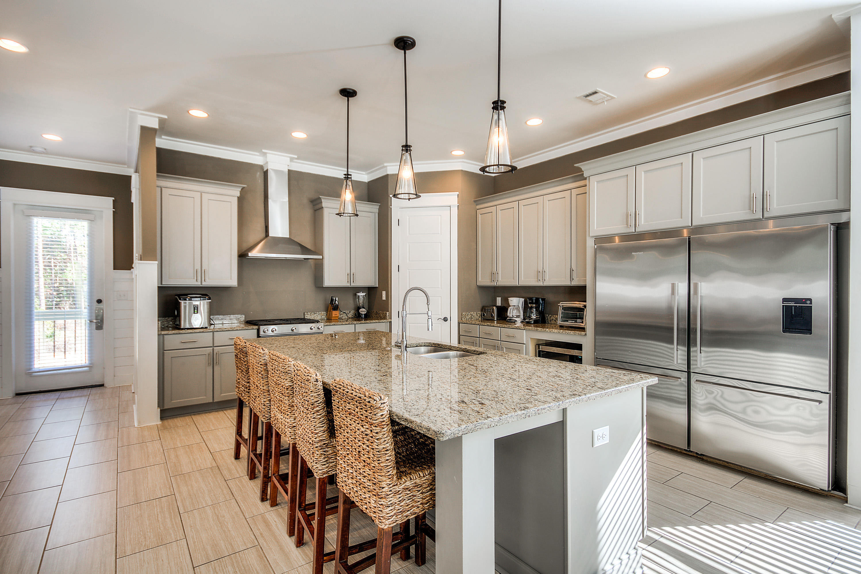 GULF SHORE MANOR - Residential