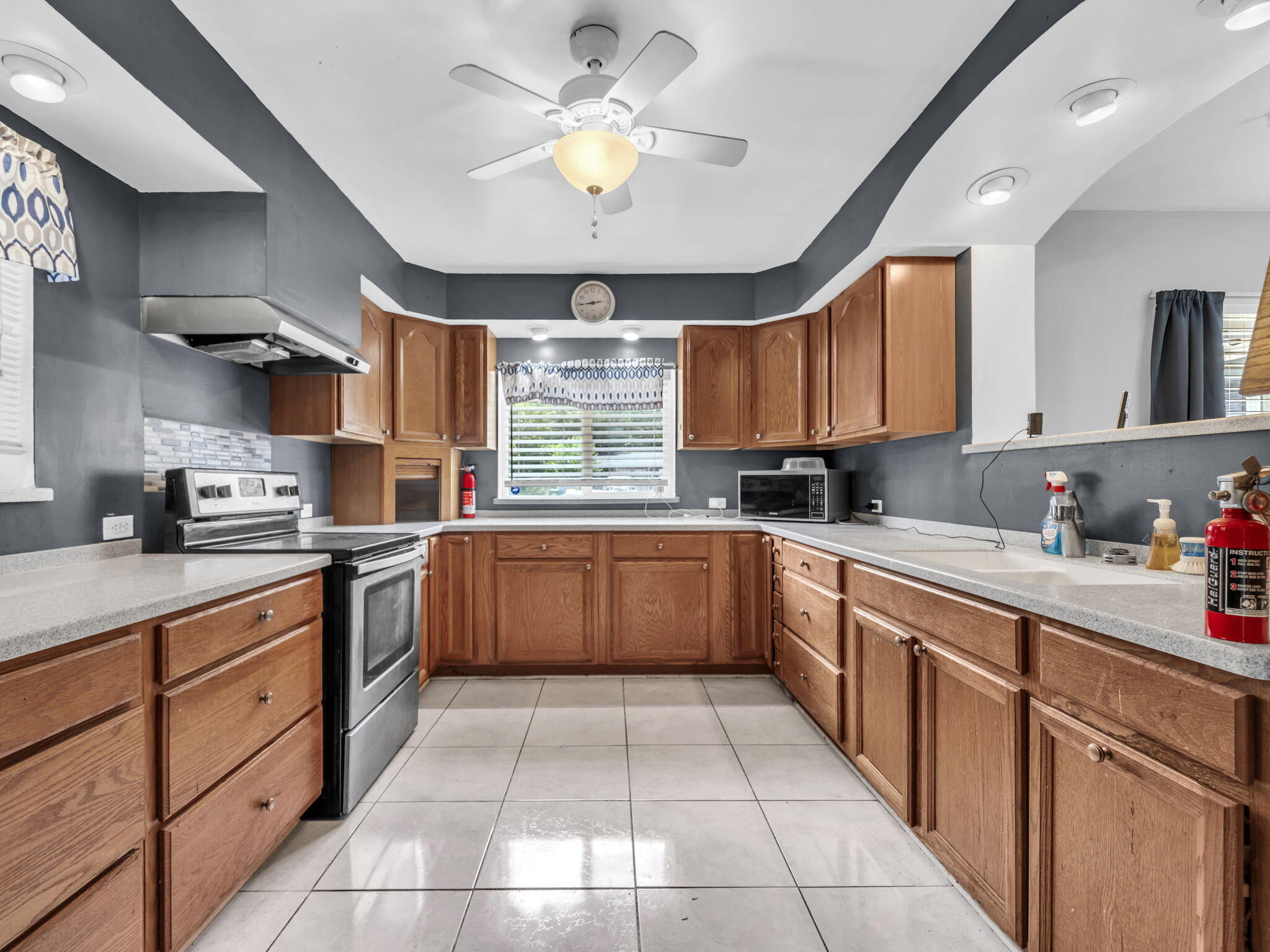 MID PINES S/D LOT 17 BLK A - Residential Lease
