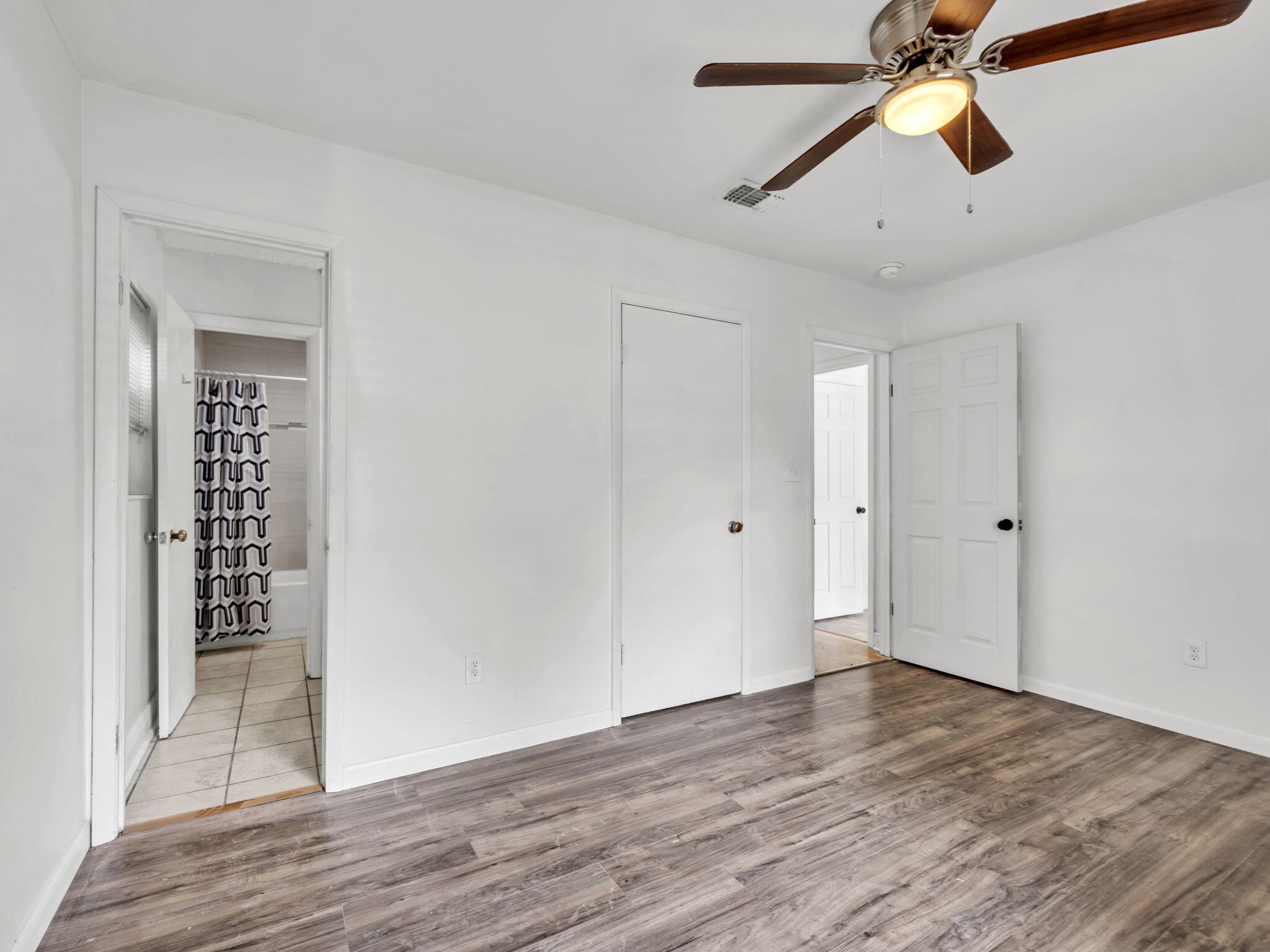 MID PINES S/D LOT 17 BLK A - Residential Lease
