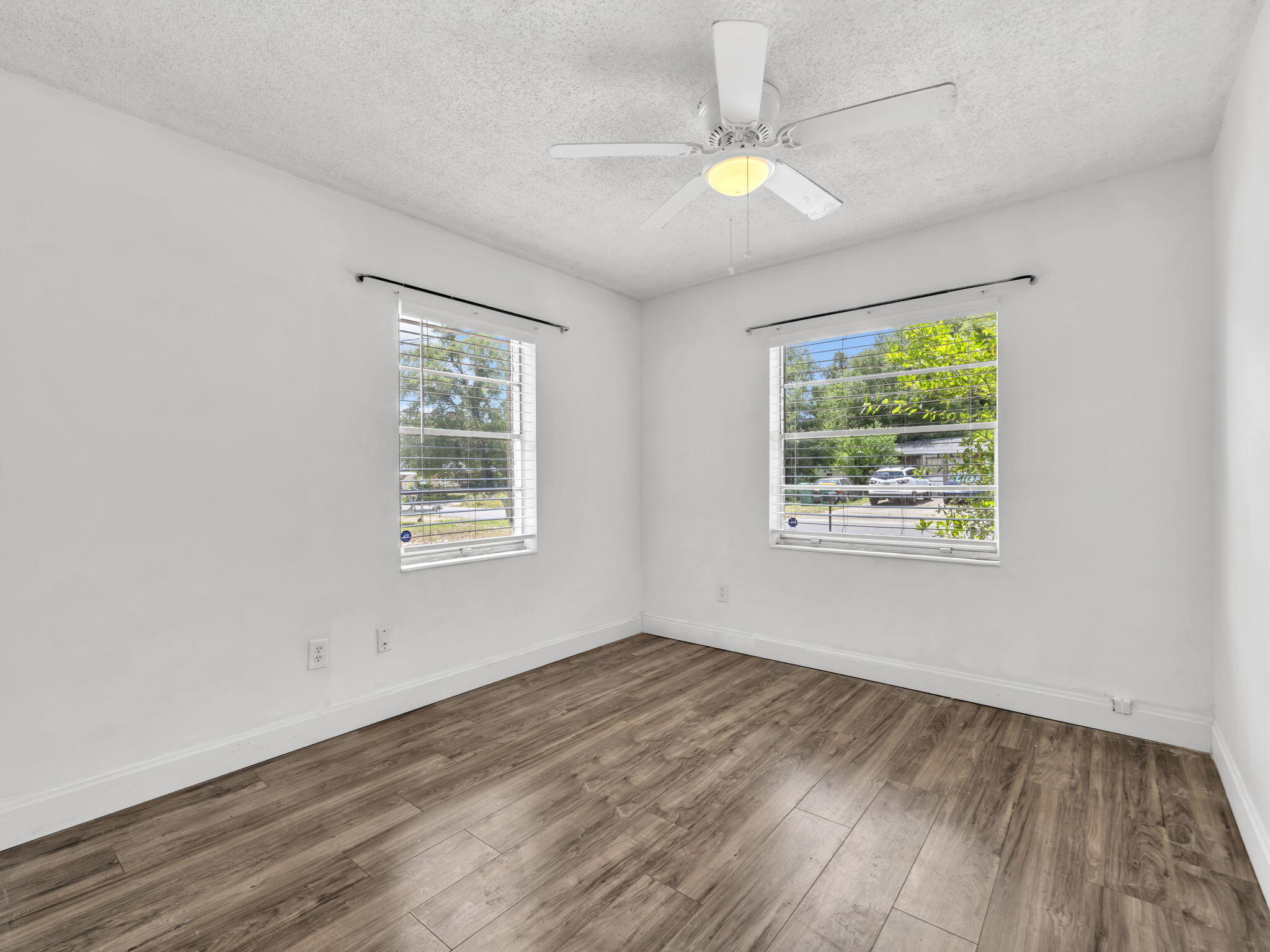 MID PINES S/D LOT 17 BLK A - Residential Lease