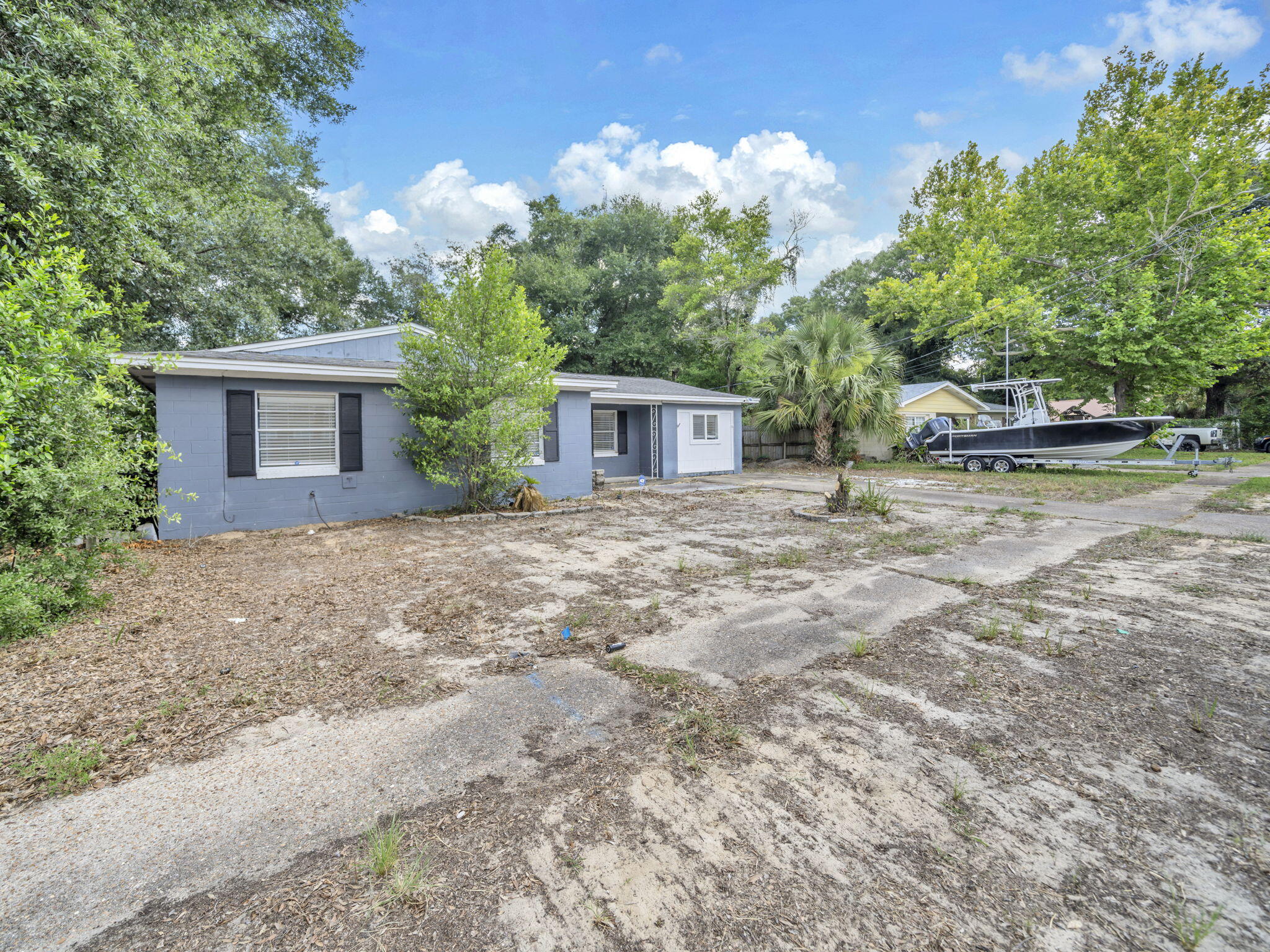 MID PINES S/D LOT 17 BLK A - Residential Lease