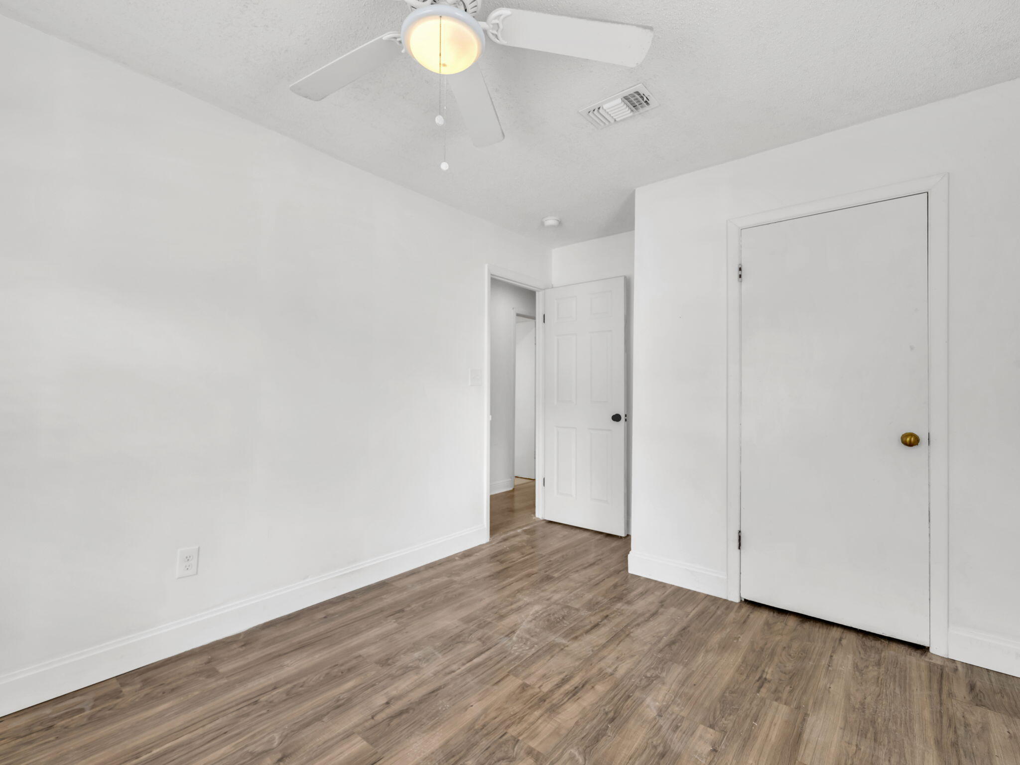 MID PINES S/D LOT 17 BLK A - Residential Lease
