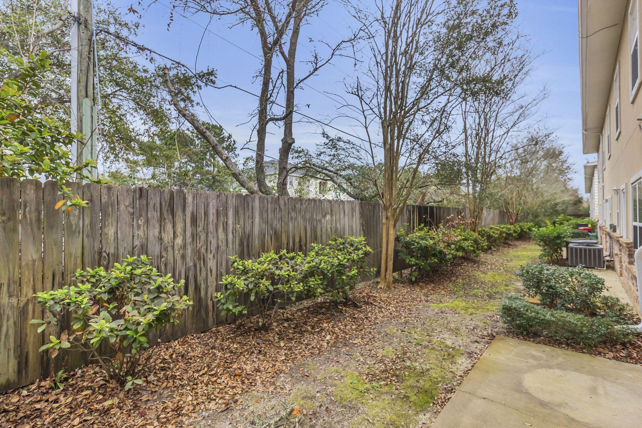 MERIDIAN SQUARE T/H - Residential Lease