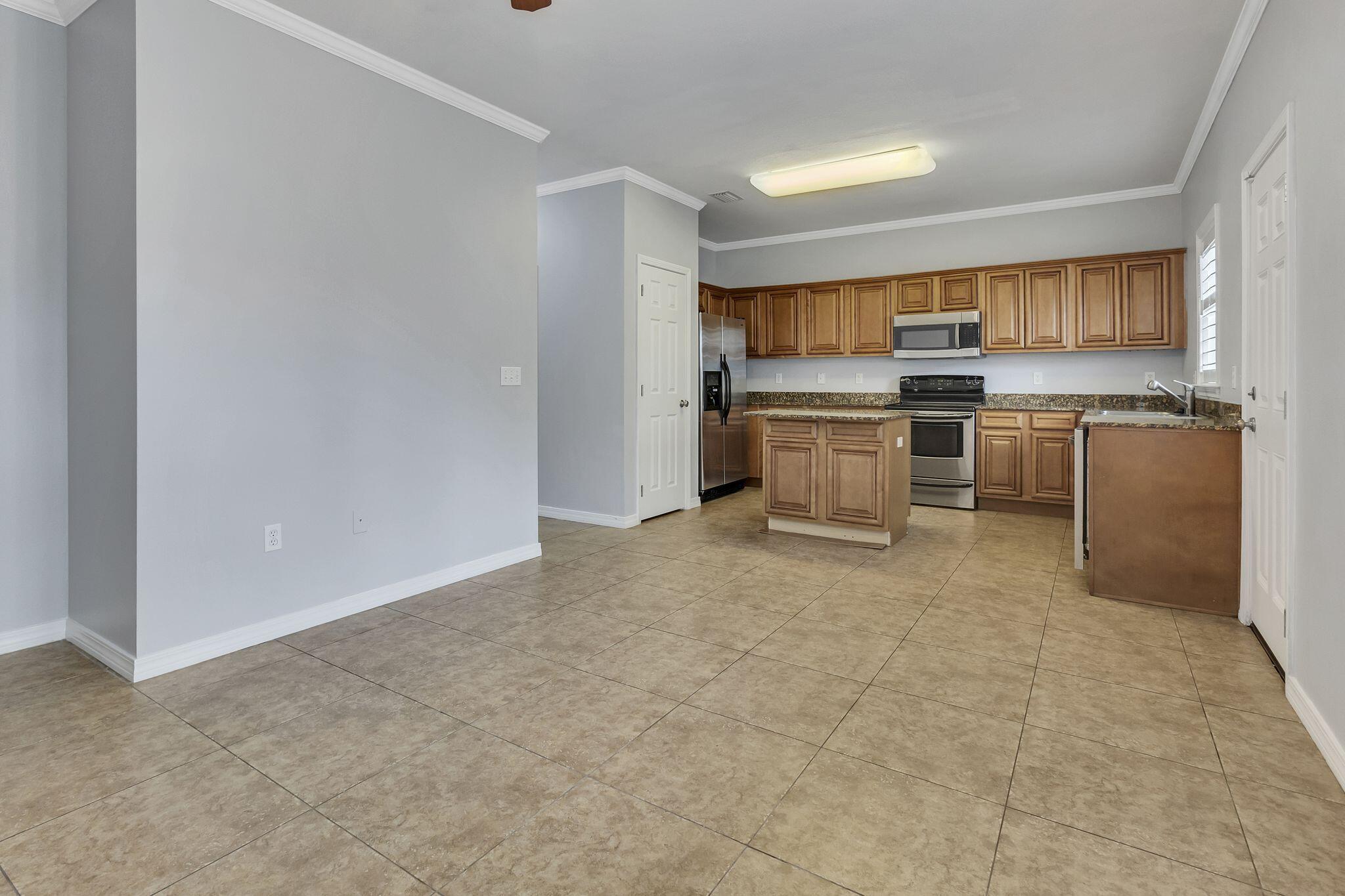 MERIDIAN SQUARE T/H - Residential Lease