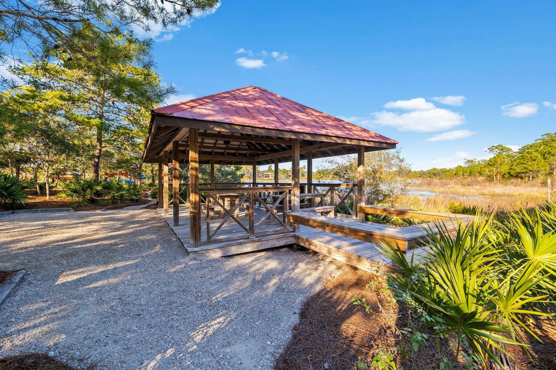 RETREAT THE - Residential