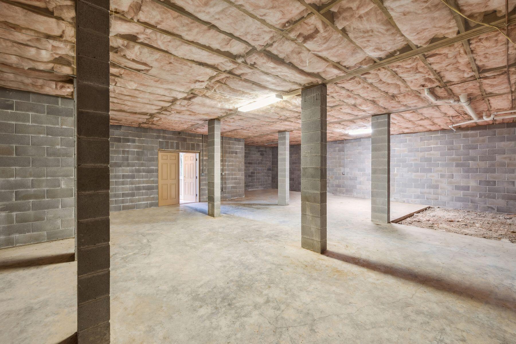 RETREAT THE - Residential