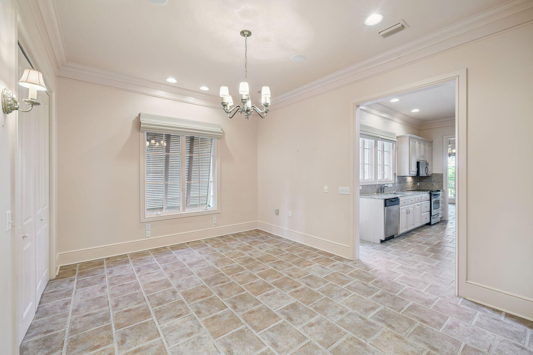 RETREAT THE - Residential