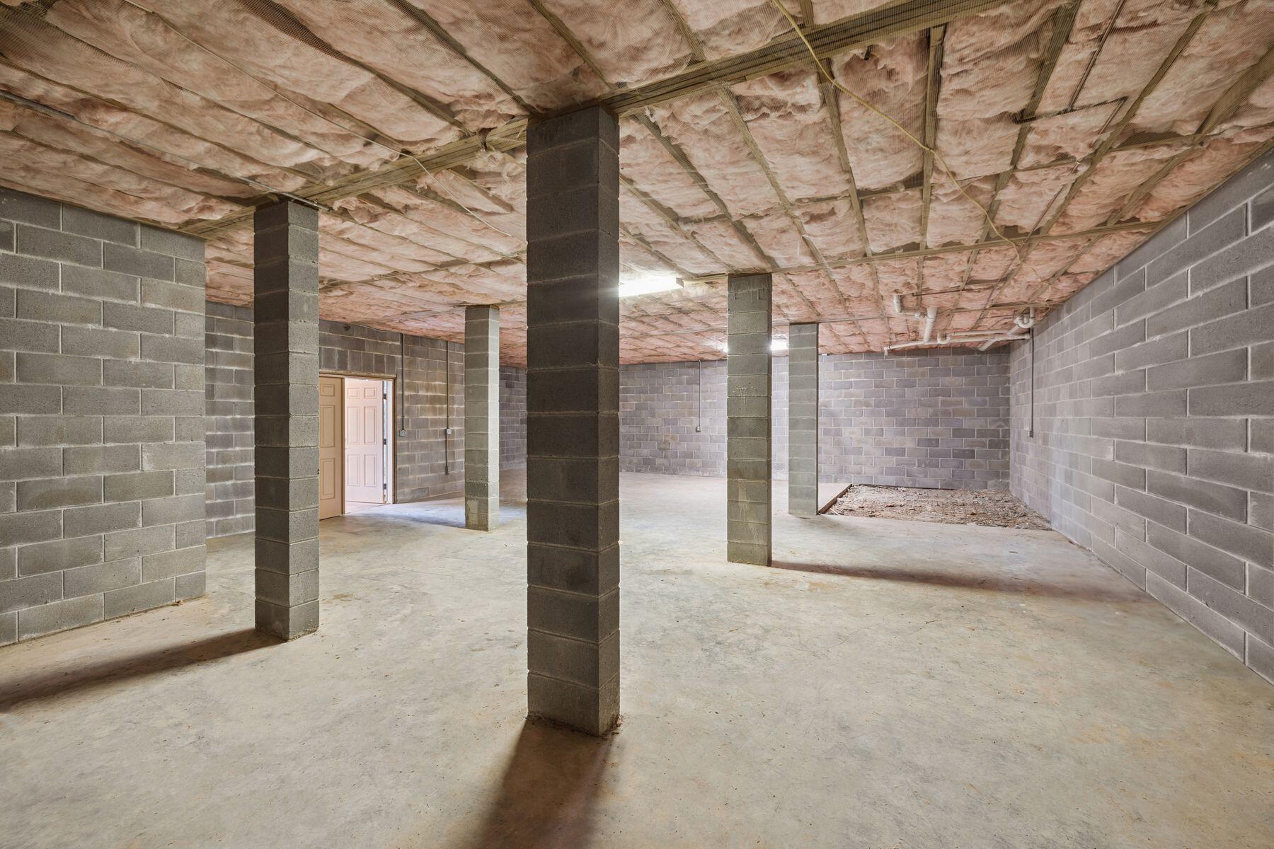 RETREAT THE - Residential