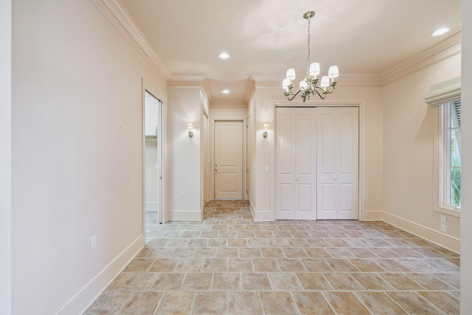 RETREAT THE - Residential