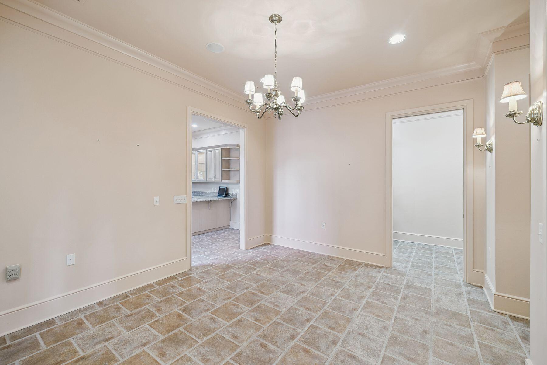 RETREAT THE - Residential