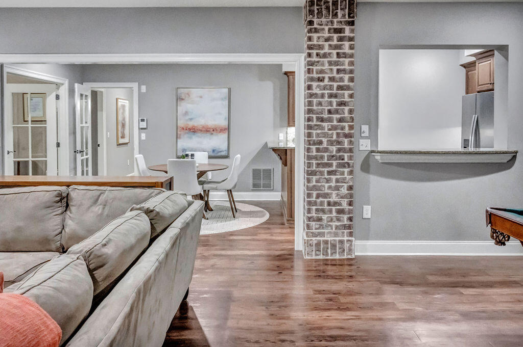 SWIFT CREEK PH VI - Residential