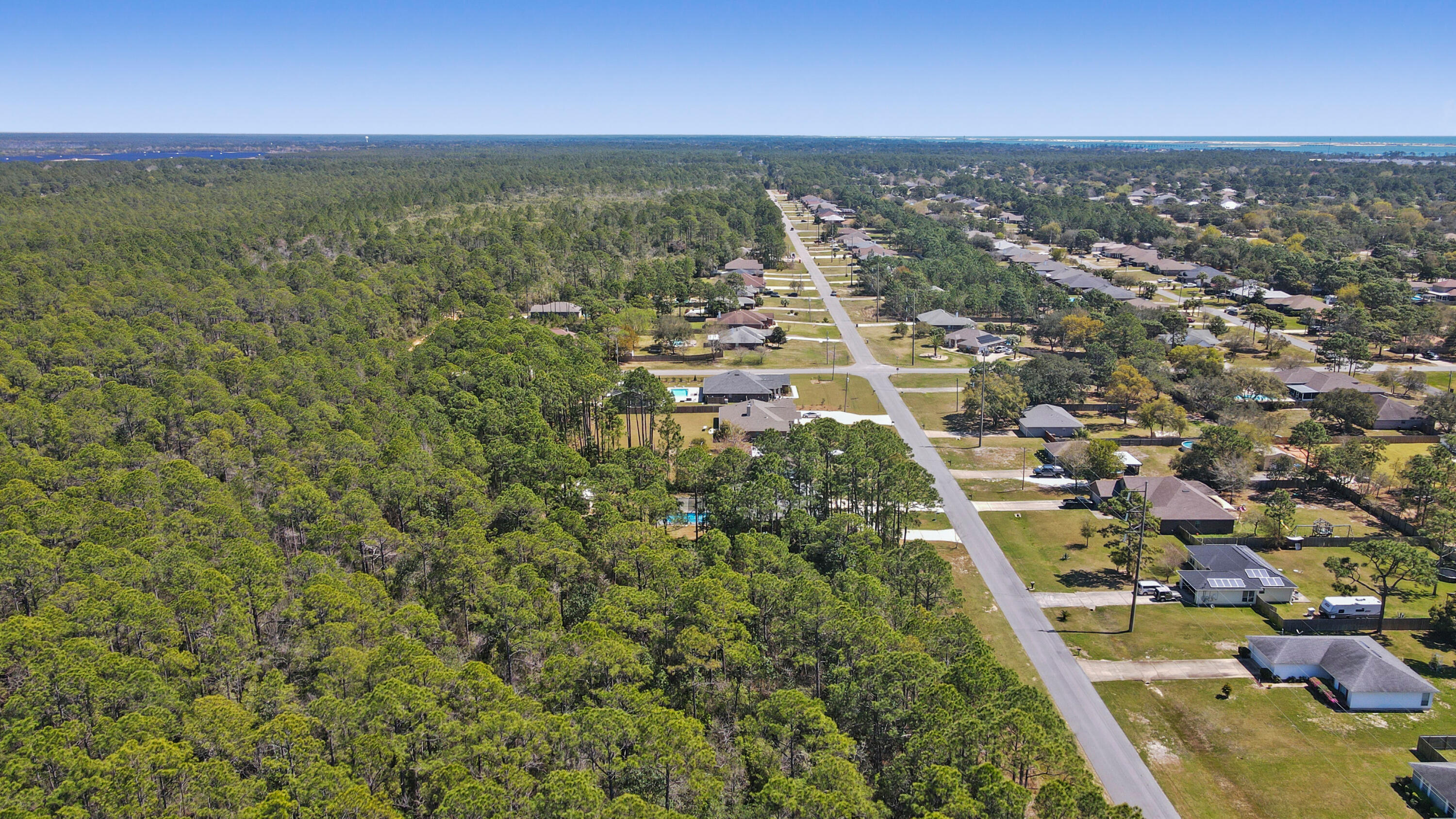 HOLLEY BY THE SEA - Land