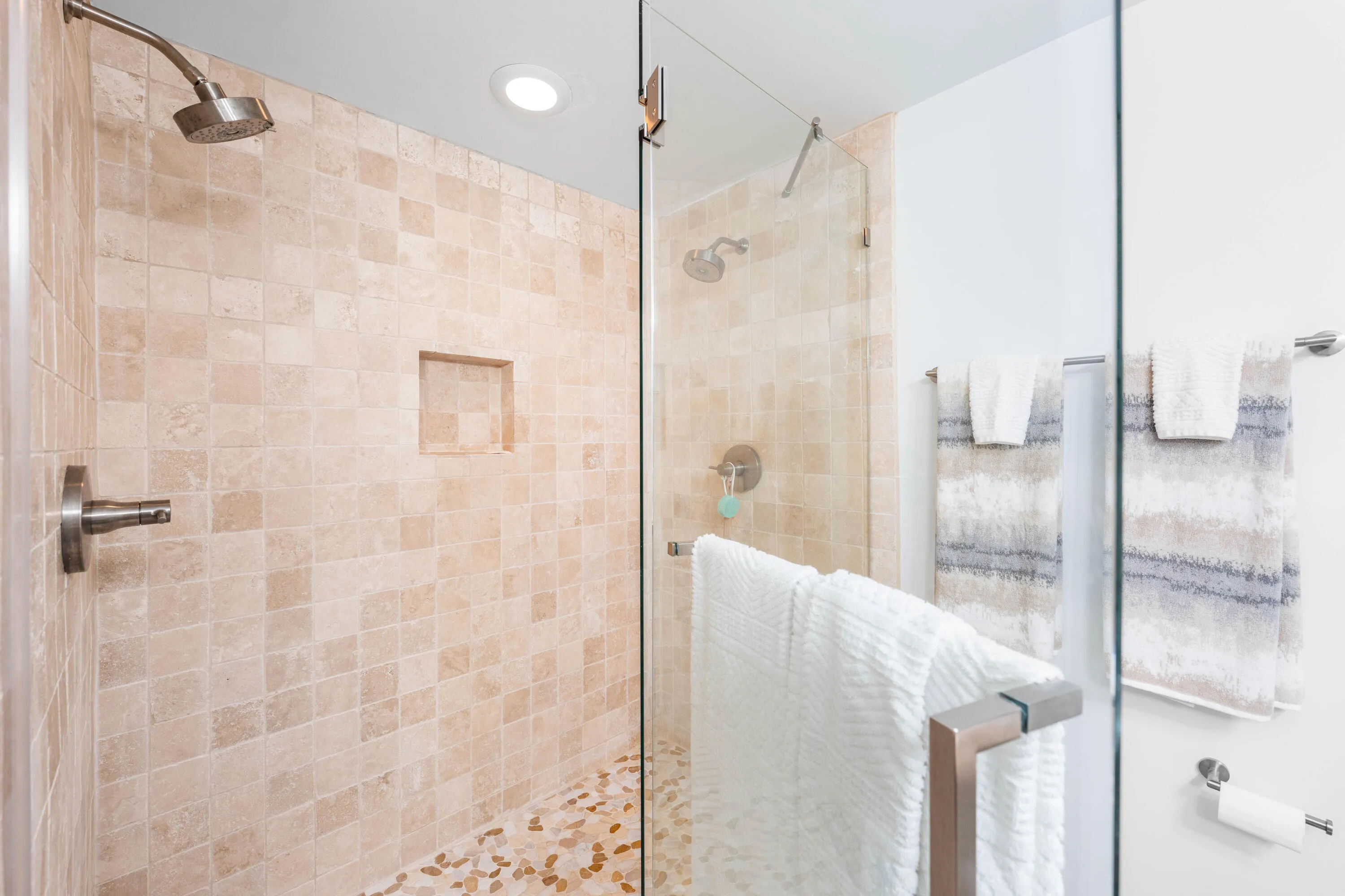 Miramar Beach, Florida 32550, United States, 1 Bedroom Bedrooms, ,1 BathroomBathrooms,Residential,Pending,58363