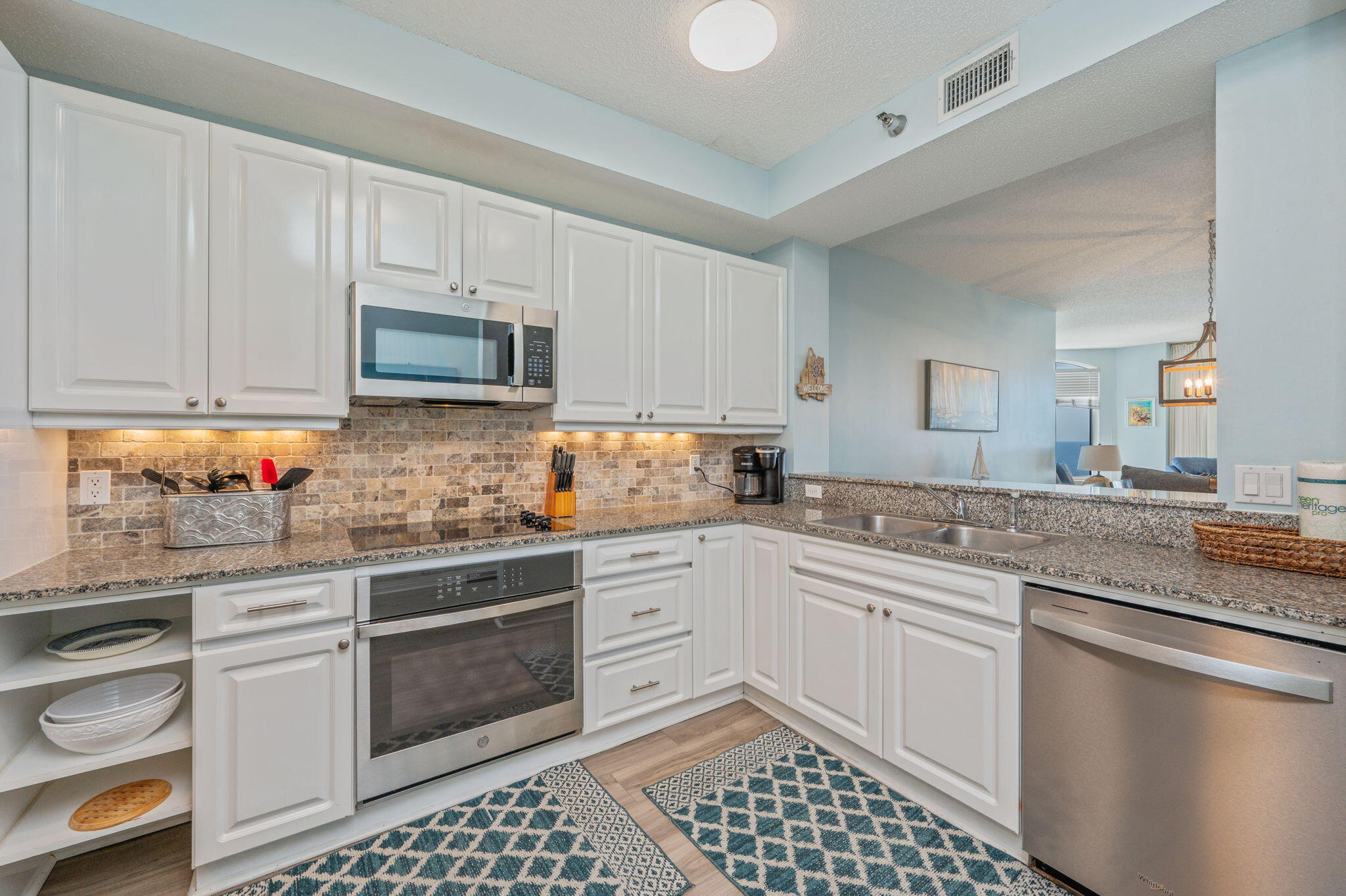 BEACH COLONY RESORT - Residential