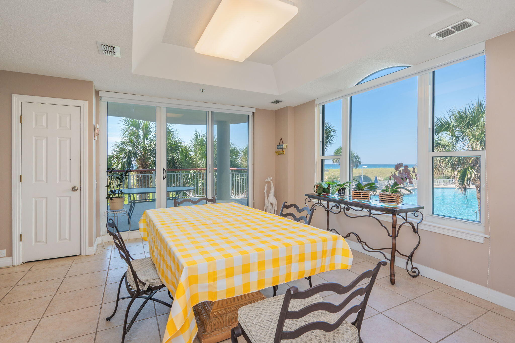 BEACH COLONY RESORT - Residential